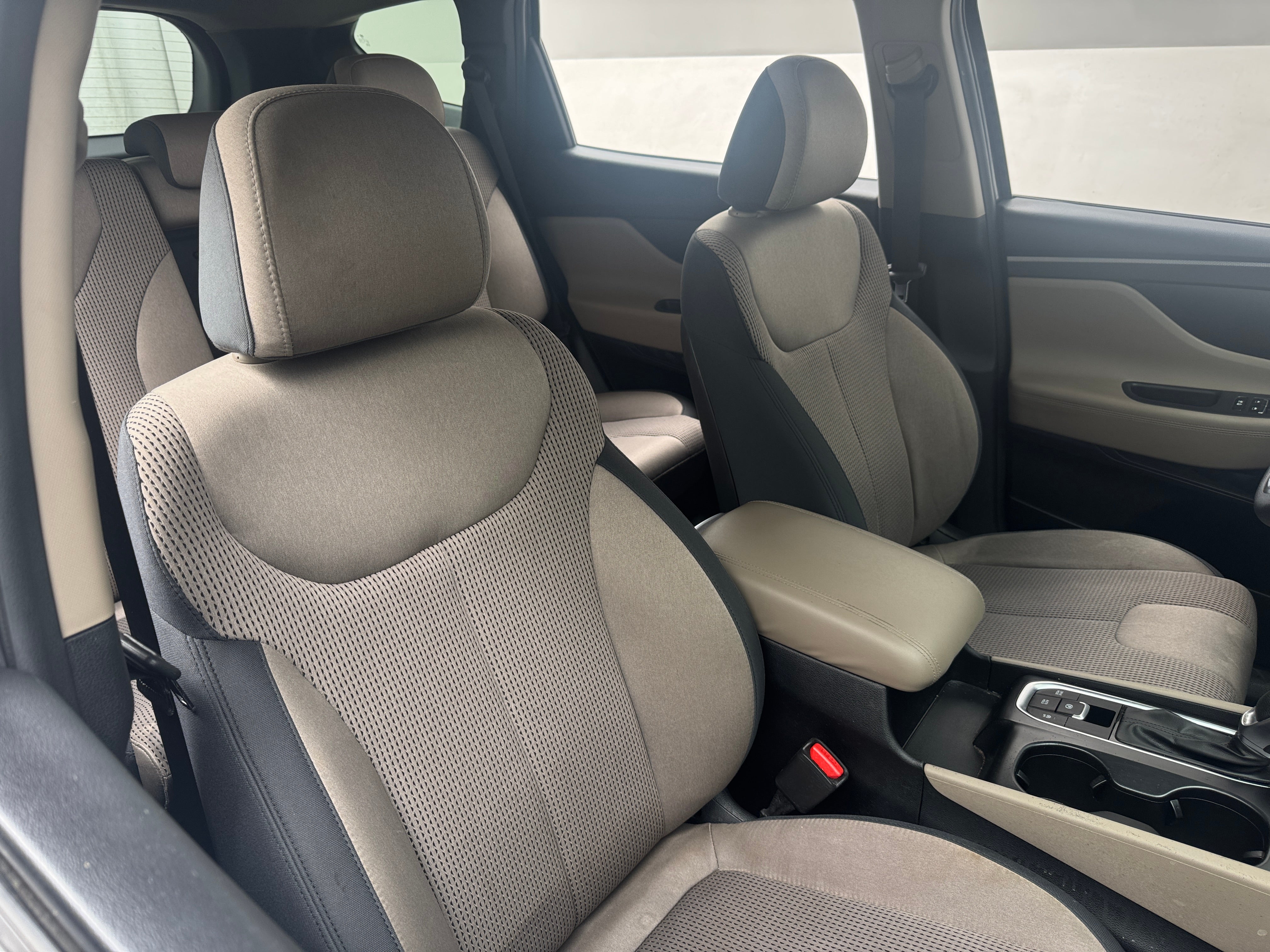 2019 Hyundai Santa Fe SEL 2