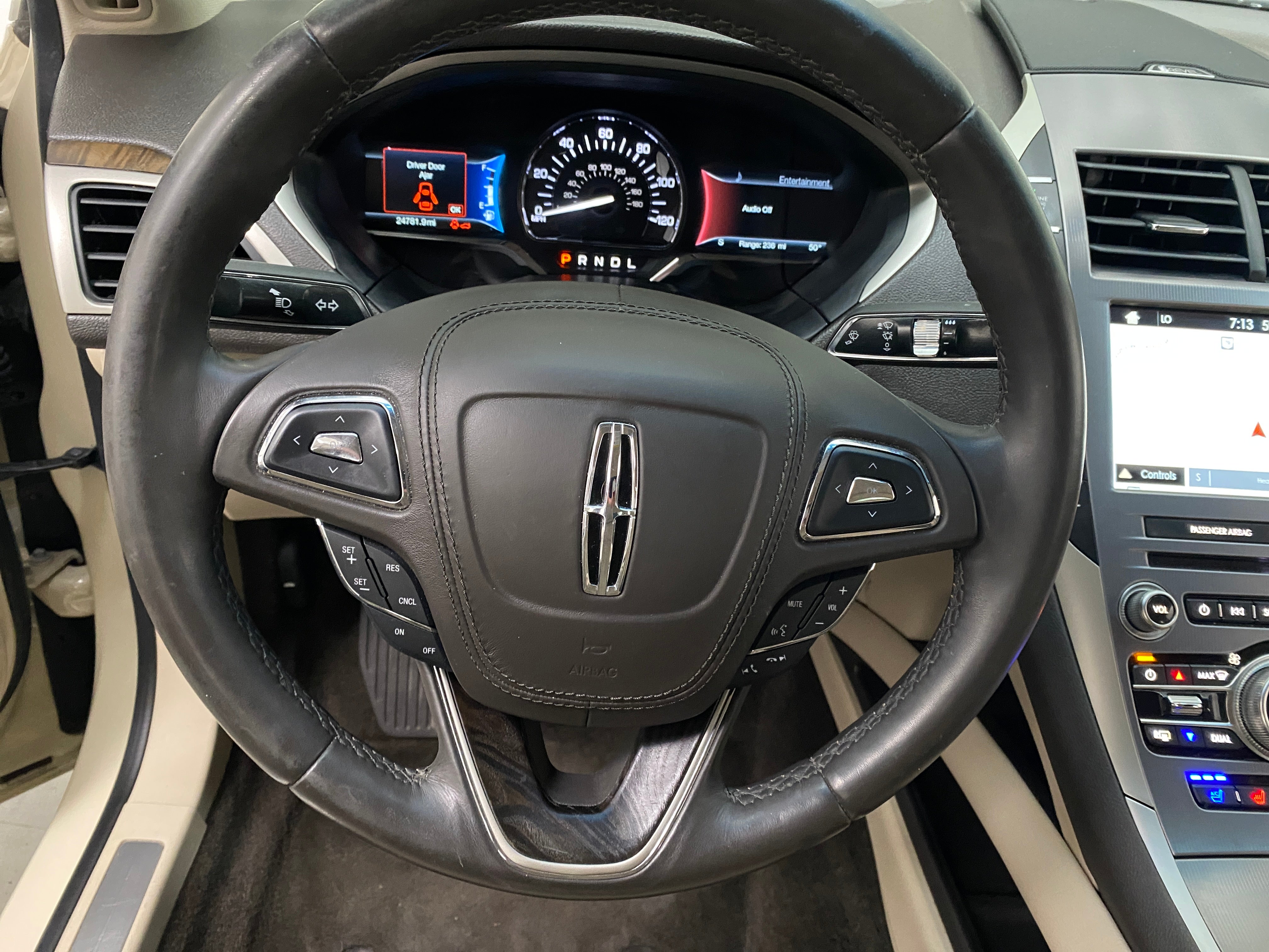 2018 Lincoln MKZ Reserve 4