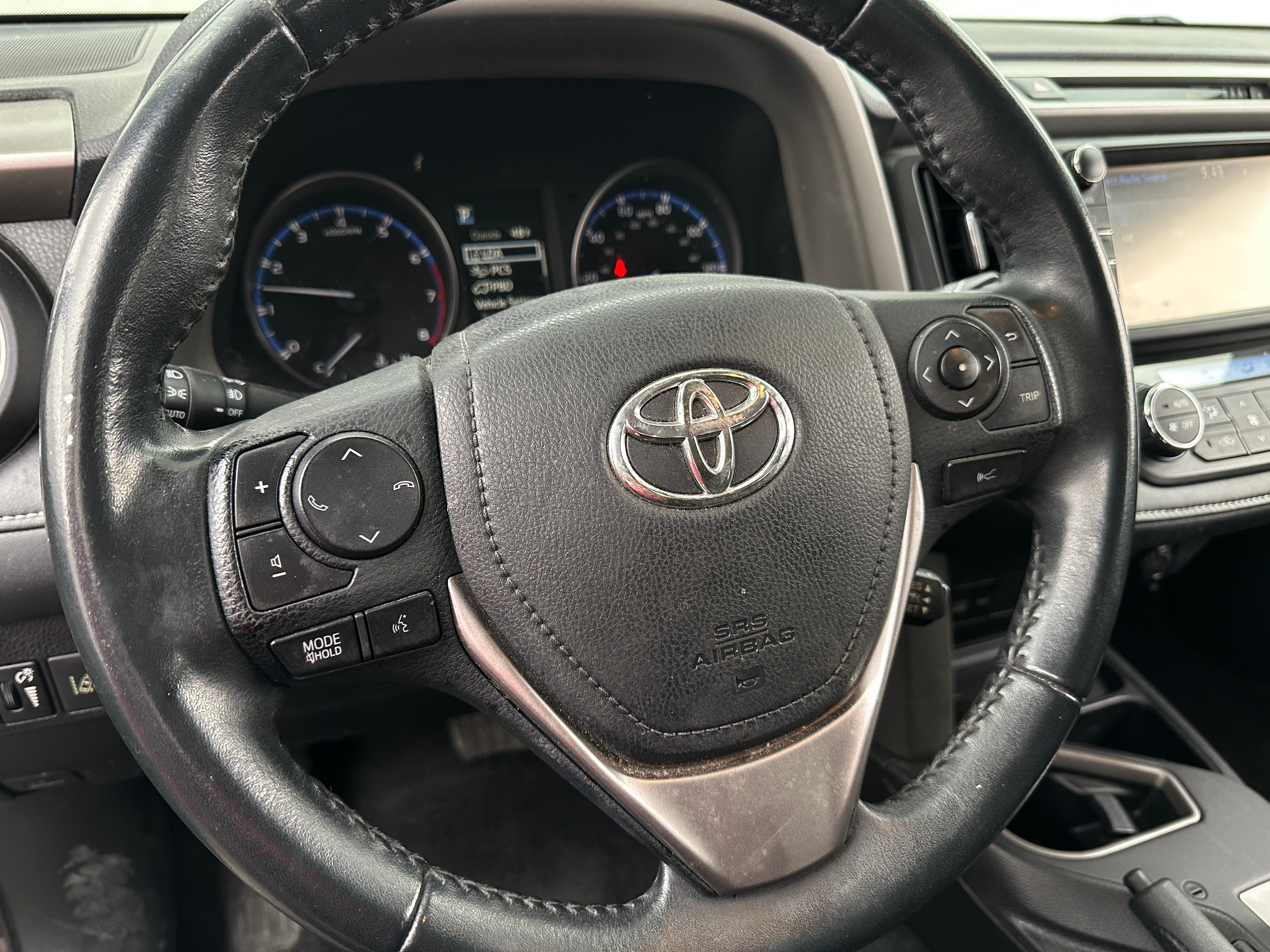 2017 Toyota RAV4 XLE 5