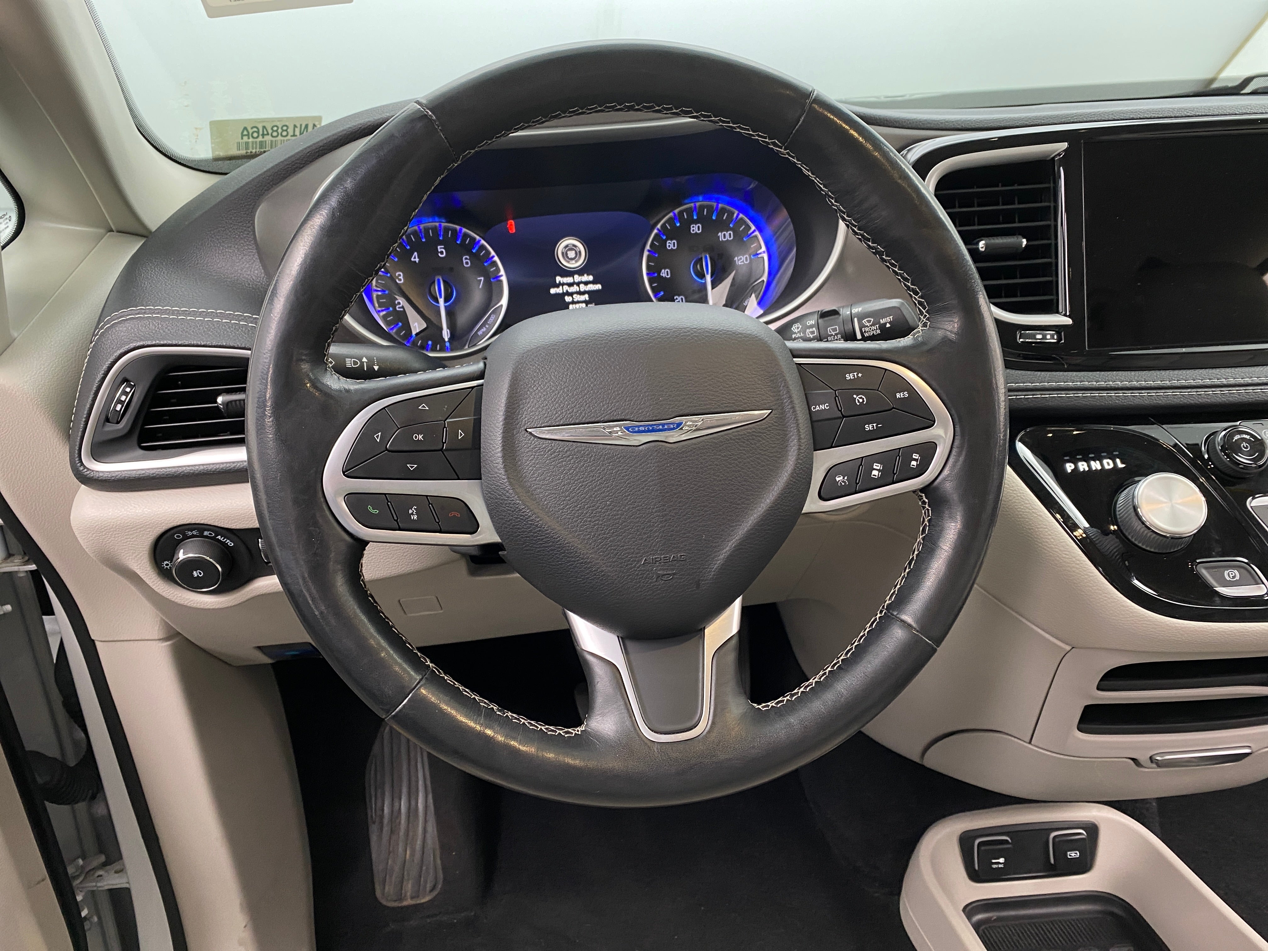 2021 Chrysler Pacifica Touring L 4