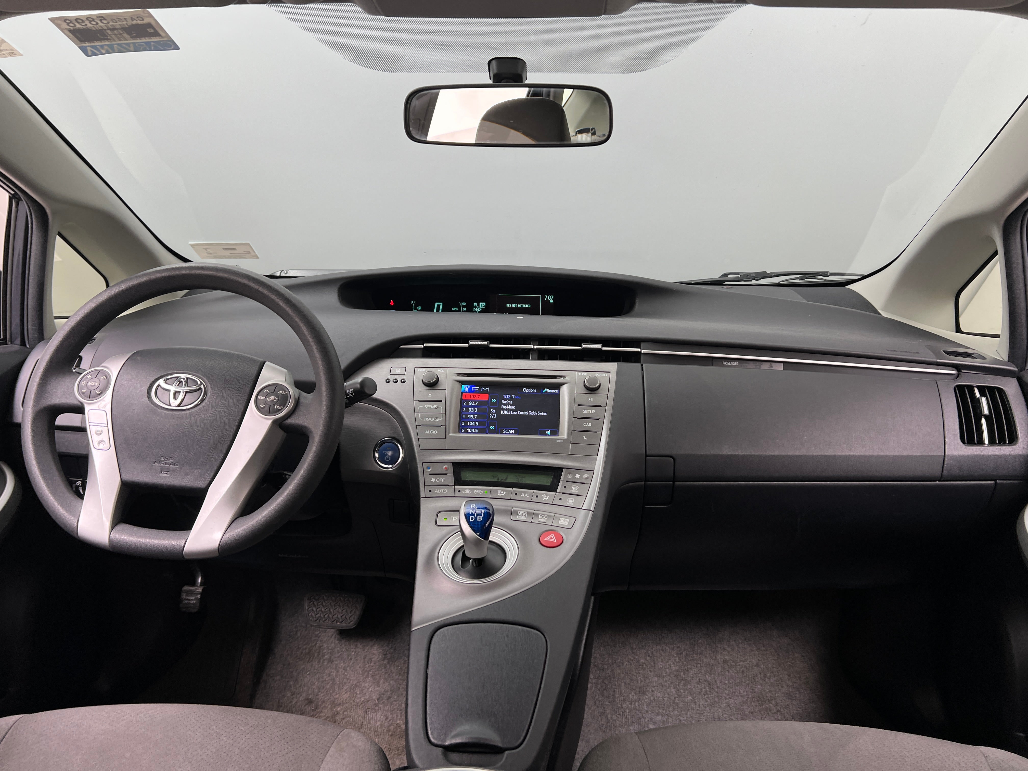 2015 Toyota Prius Two 3