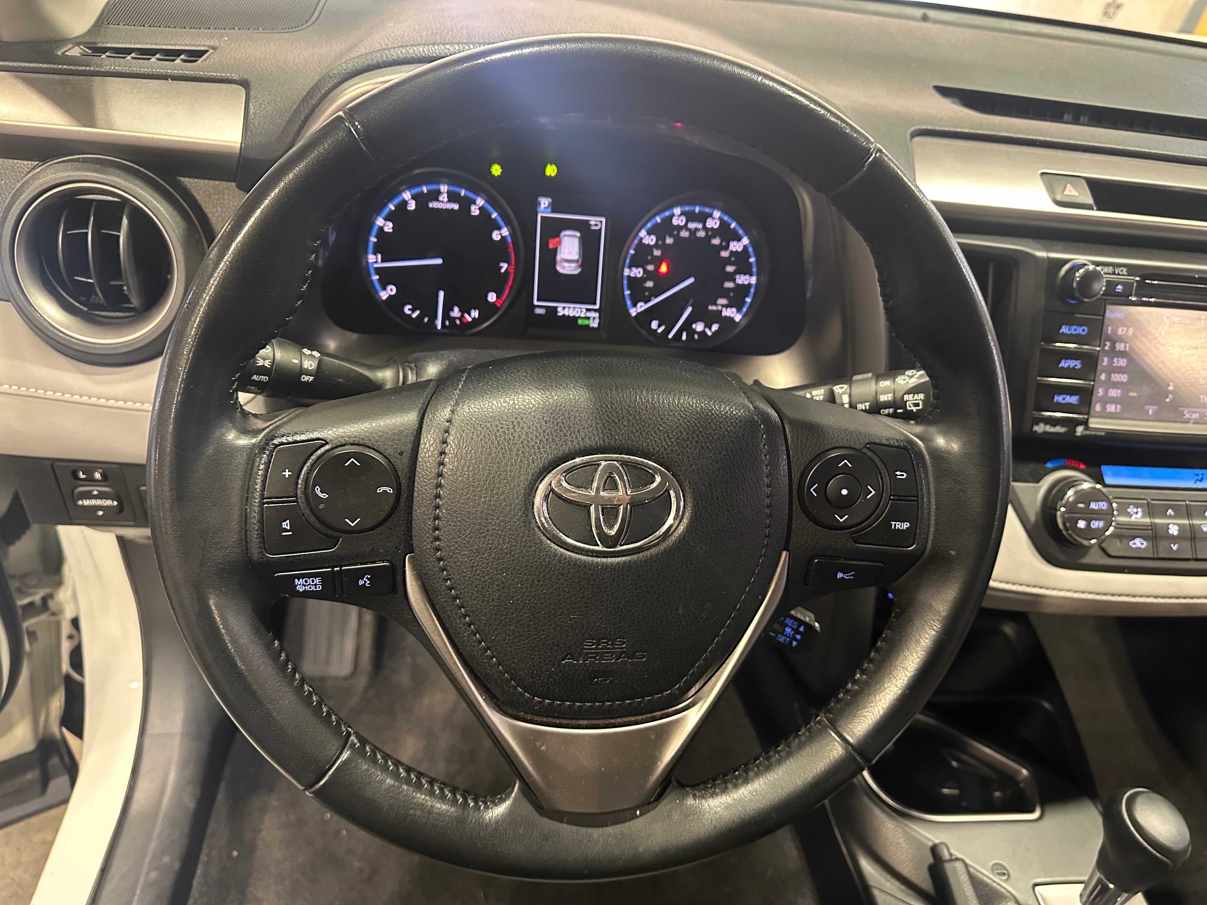 2017 Toyota RAV4 XLE 5