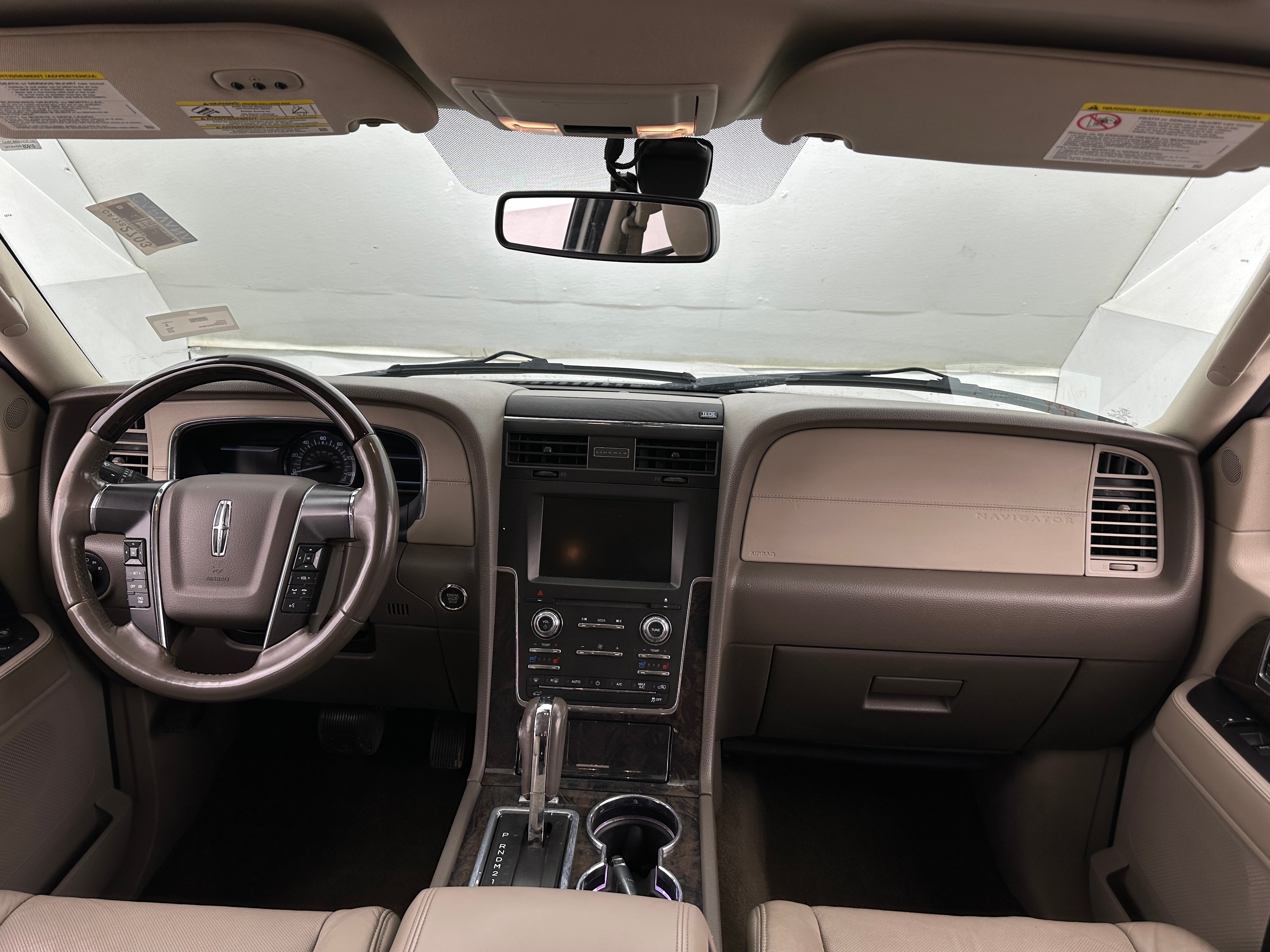 2015 Lincoln Navigator  2