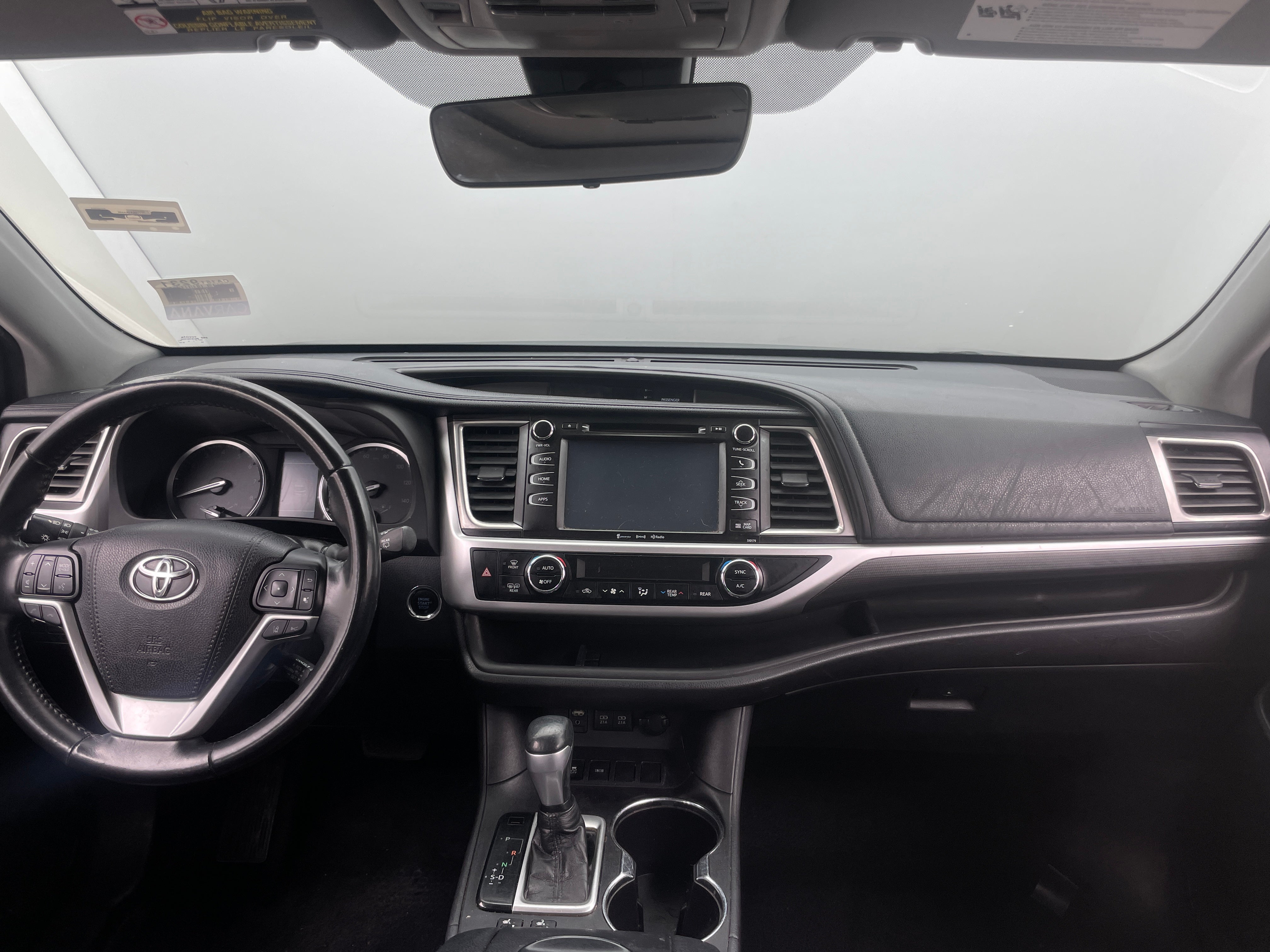 2018 Toyota Highlander SE 2