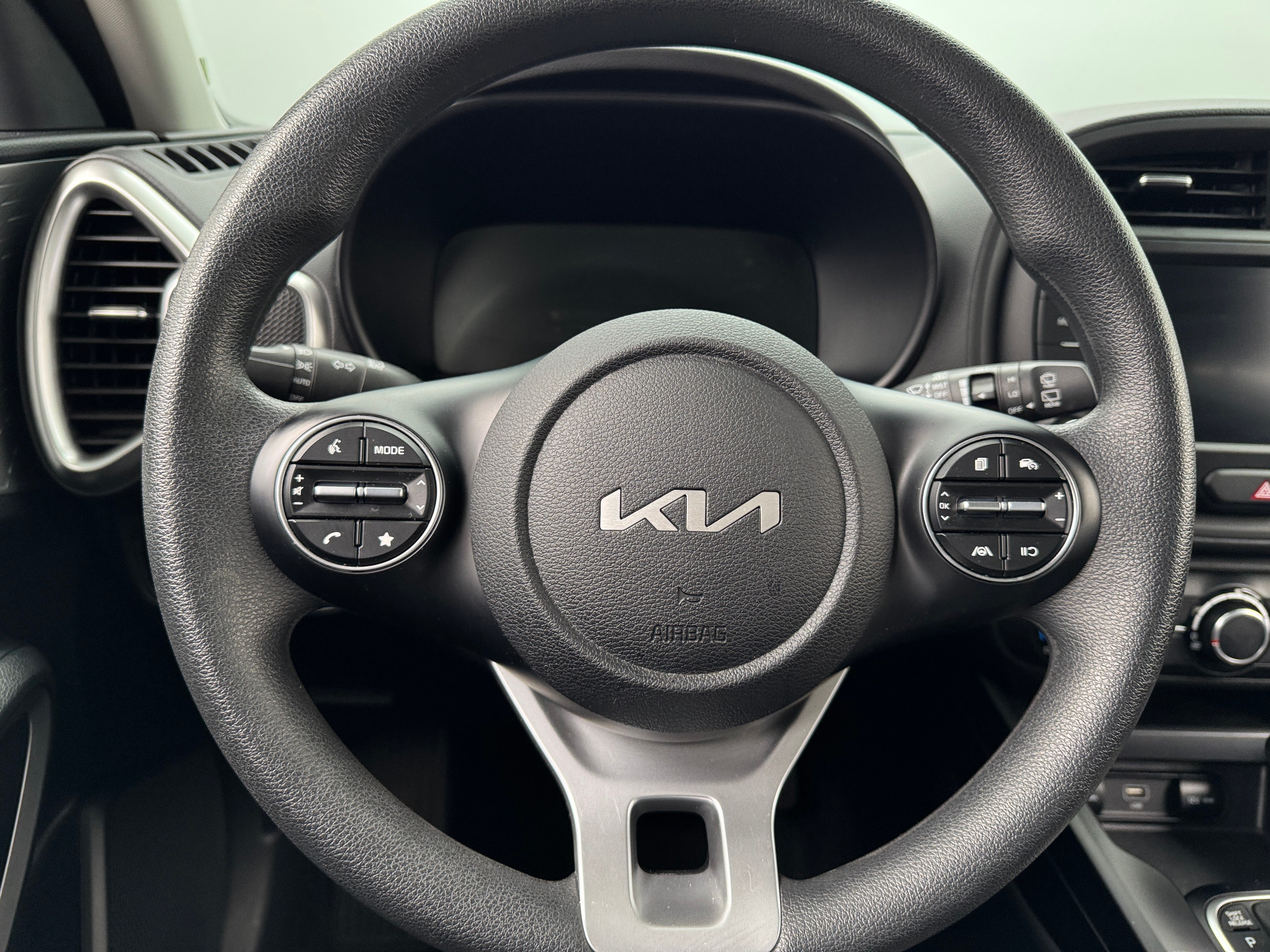 2024 Kia Soul LX 5