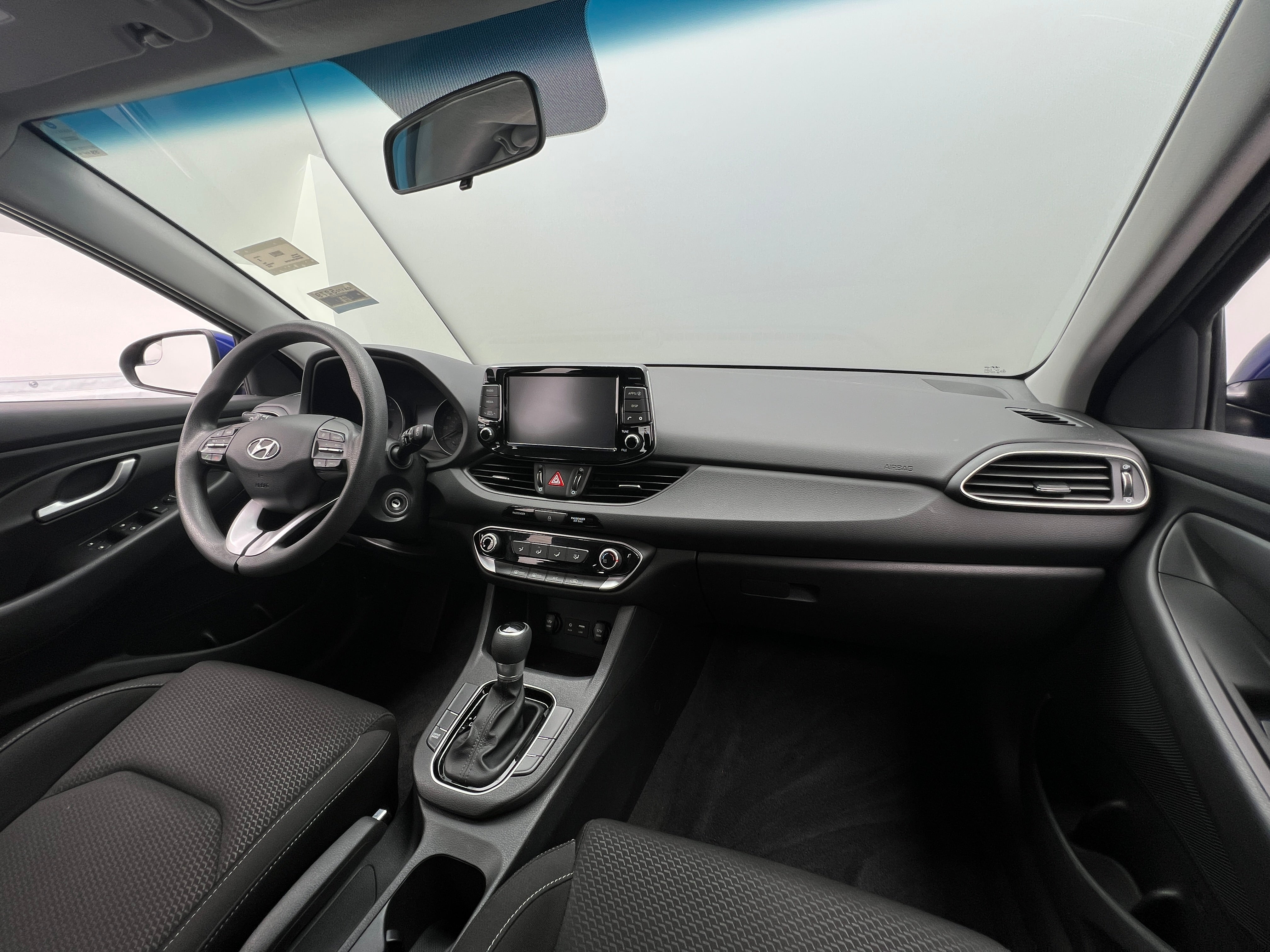 2019 Hyundai Elantra Base 3