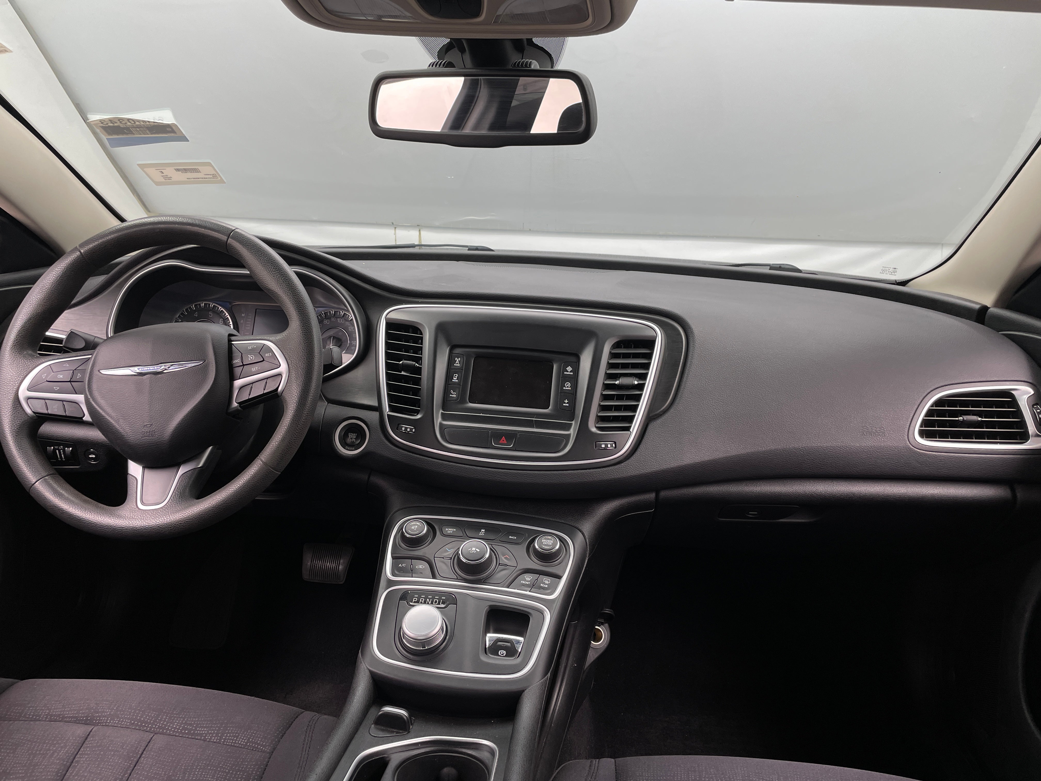 2015 Chrysler 200 Limited 3