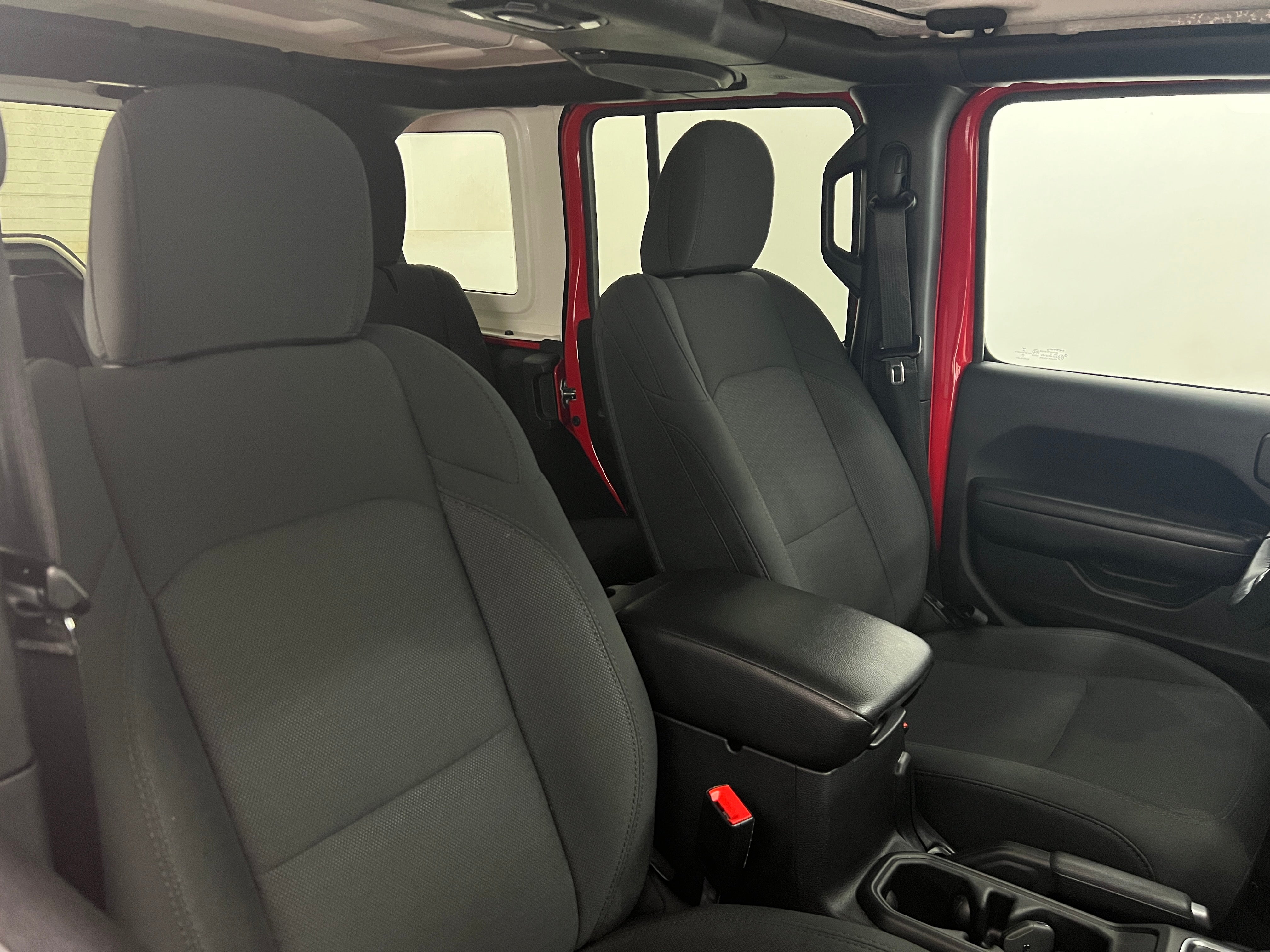 2019 Jeep Wrangler Unlimited Sport S 2