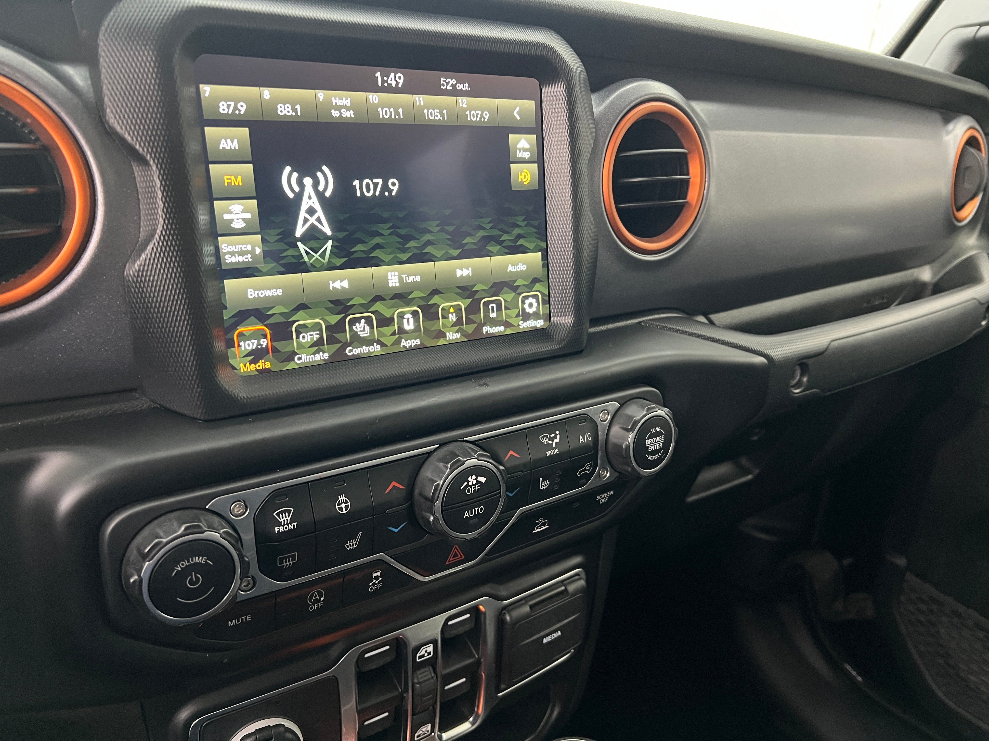 2021 Jeep Gladiator Mojave 3