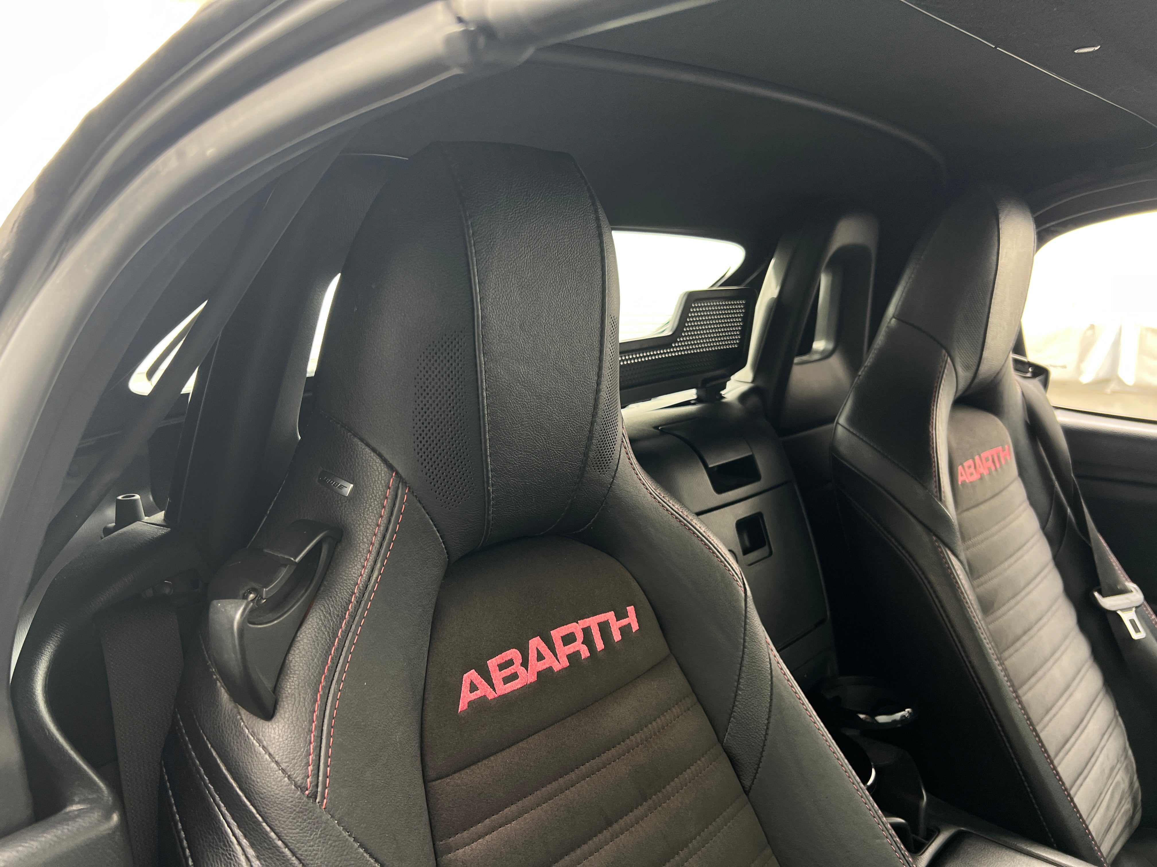 2019 Fiat 124 Spider Abarth 2