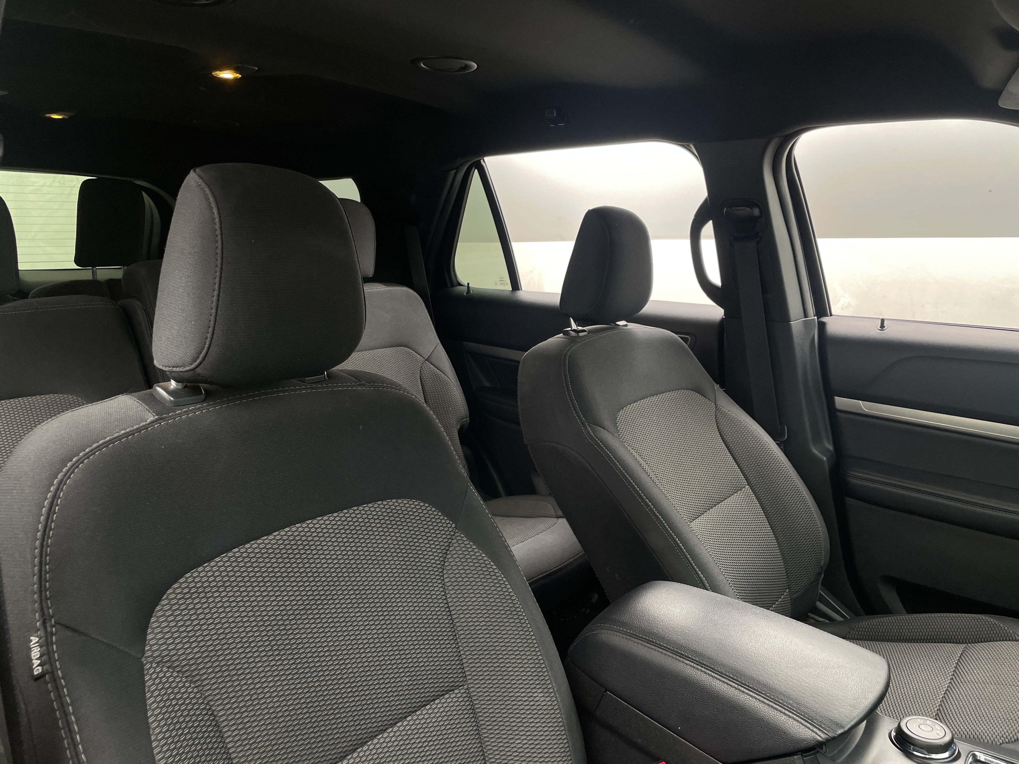 2019 Ford Explorer XLT 2