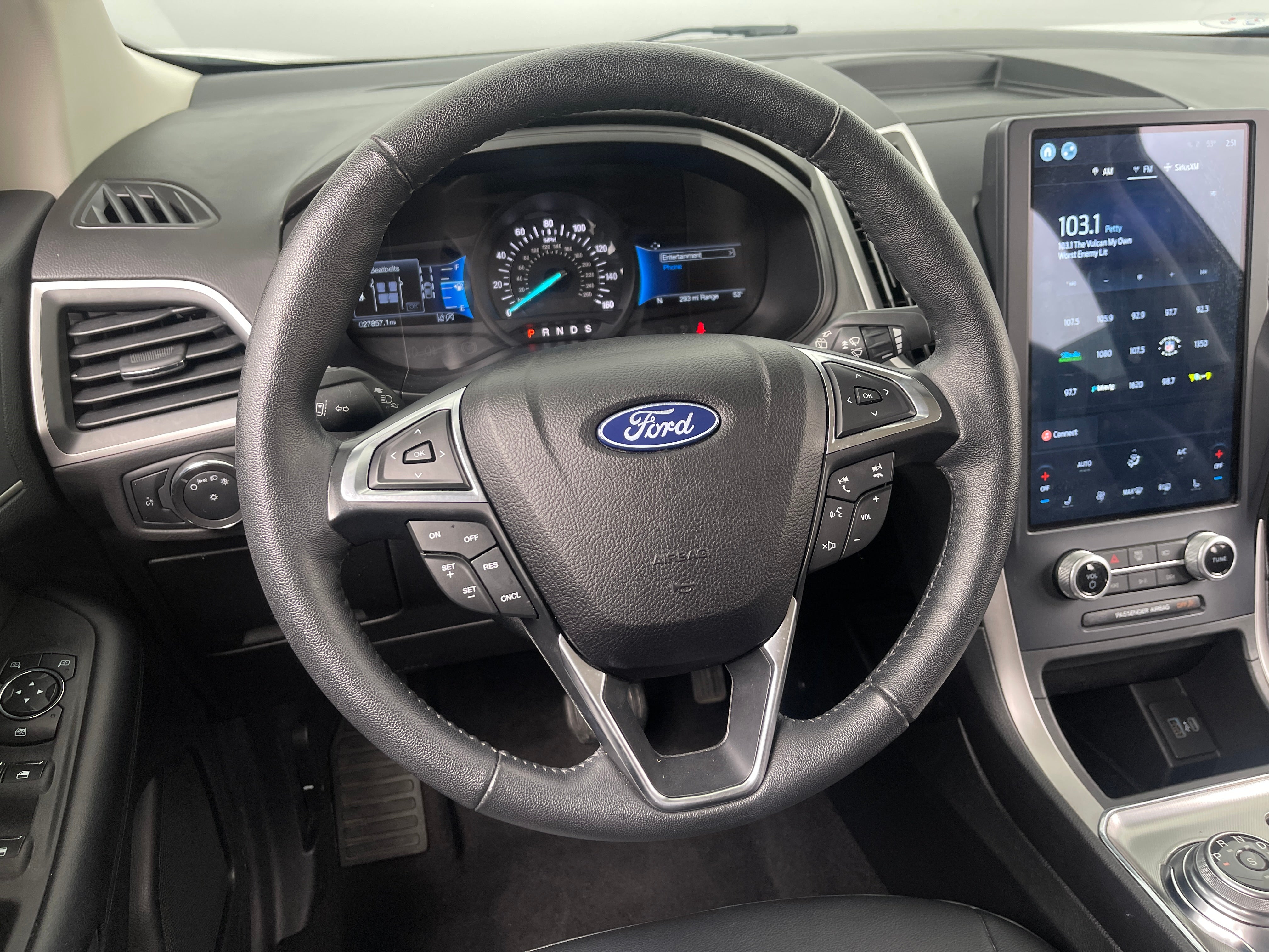 2022 Ford Edge SEL 5