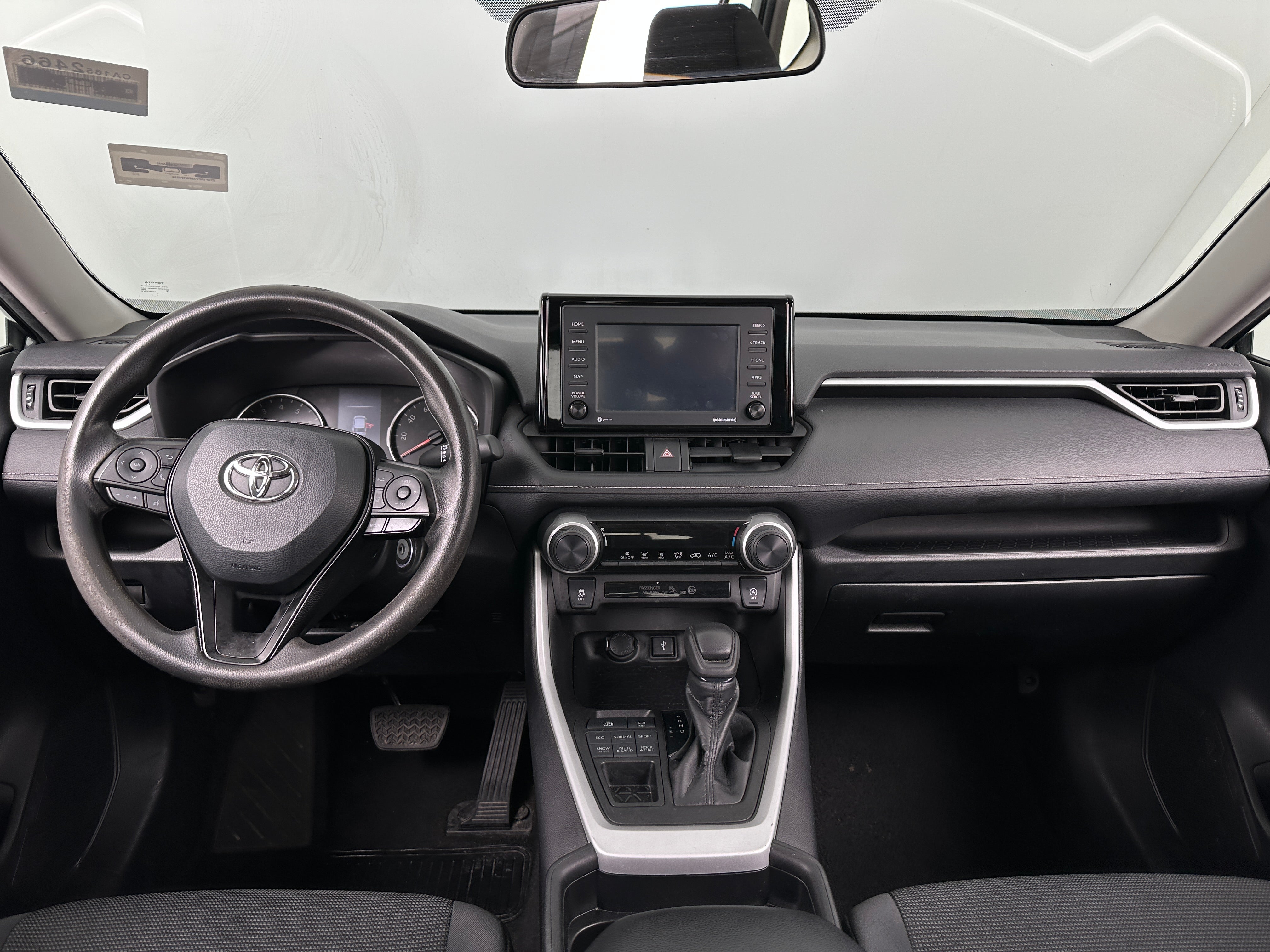 2021 Toyota RAV4 LE 3