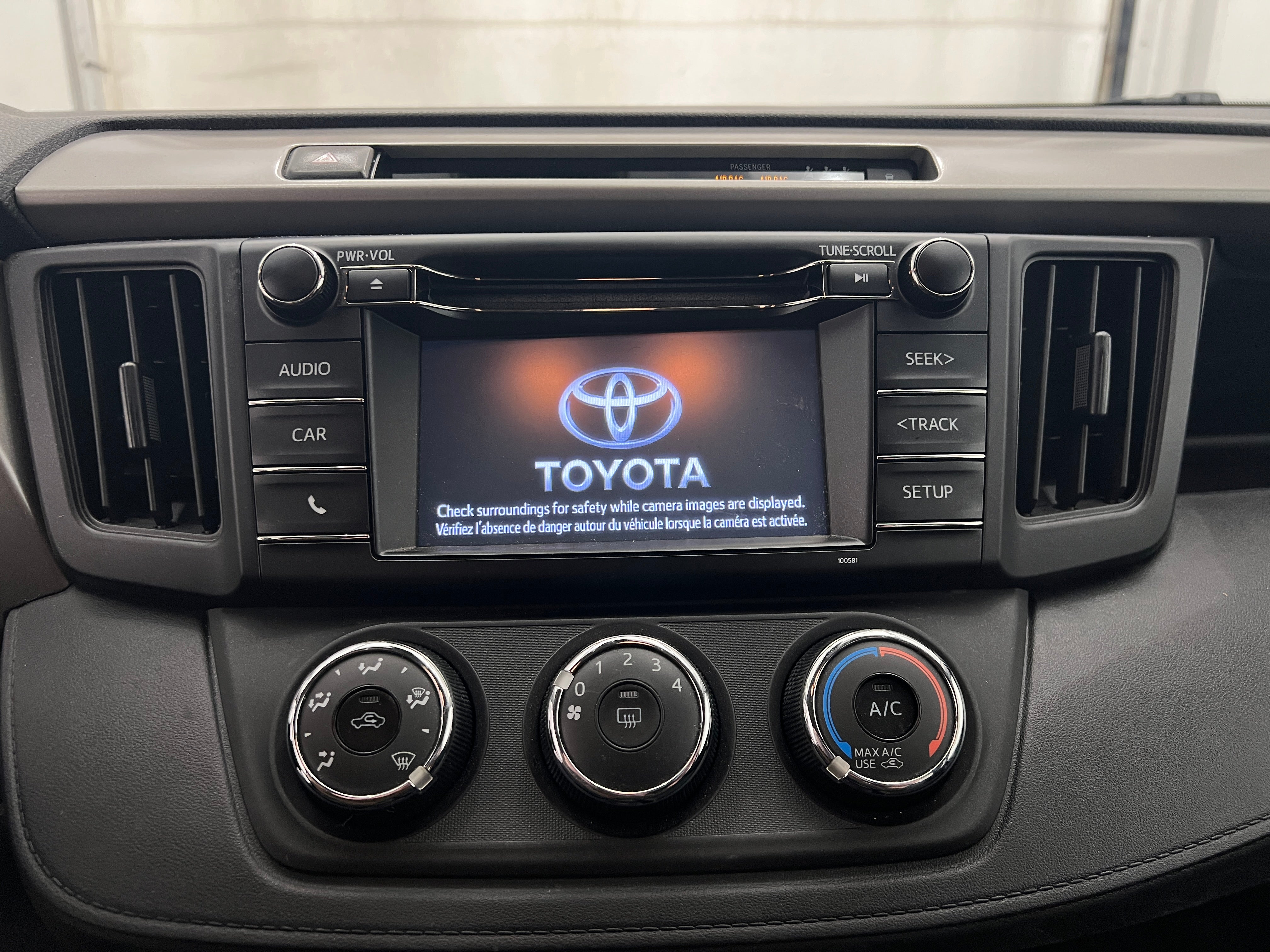 2018 Toyota RAV4 LE 4