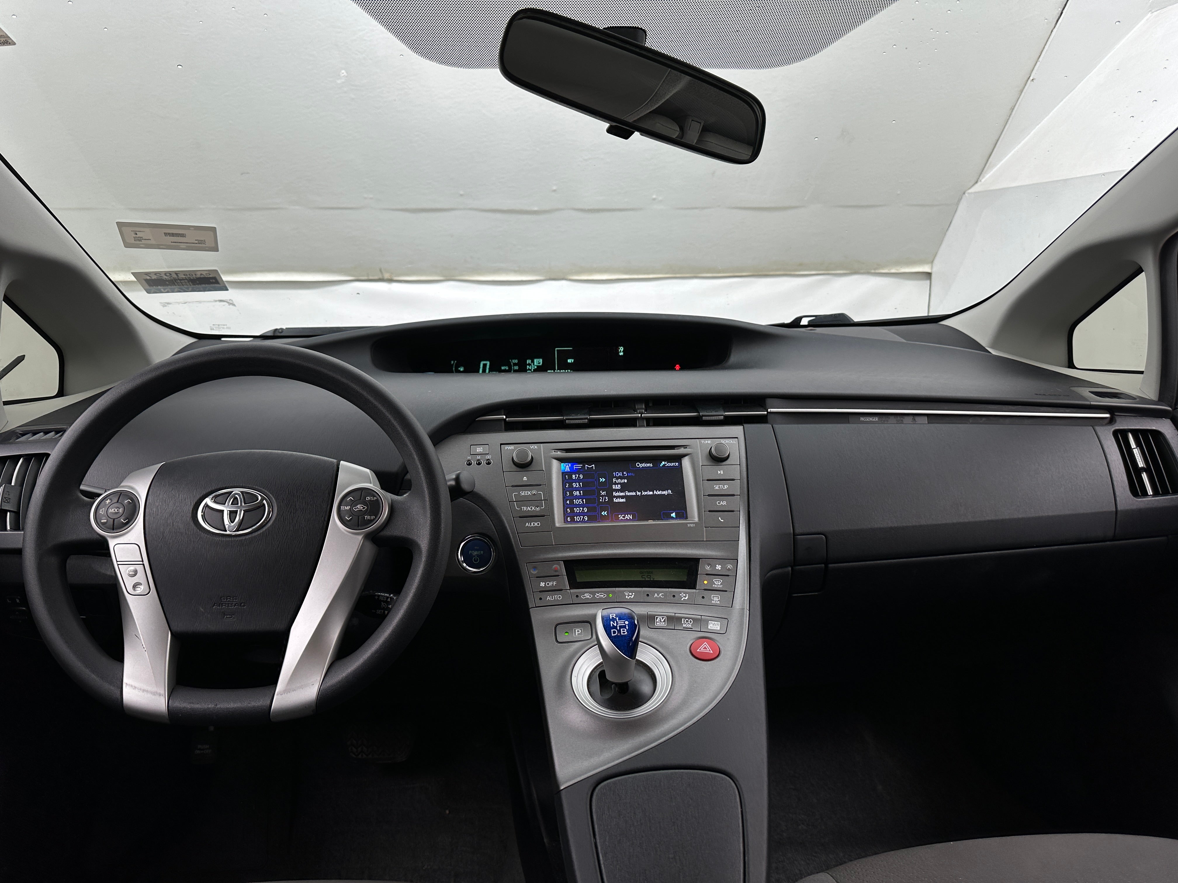 2013 Toyota Prius Two 3