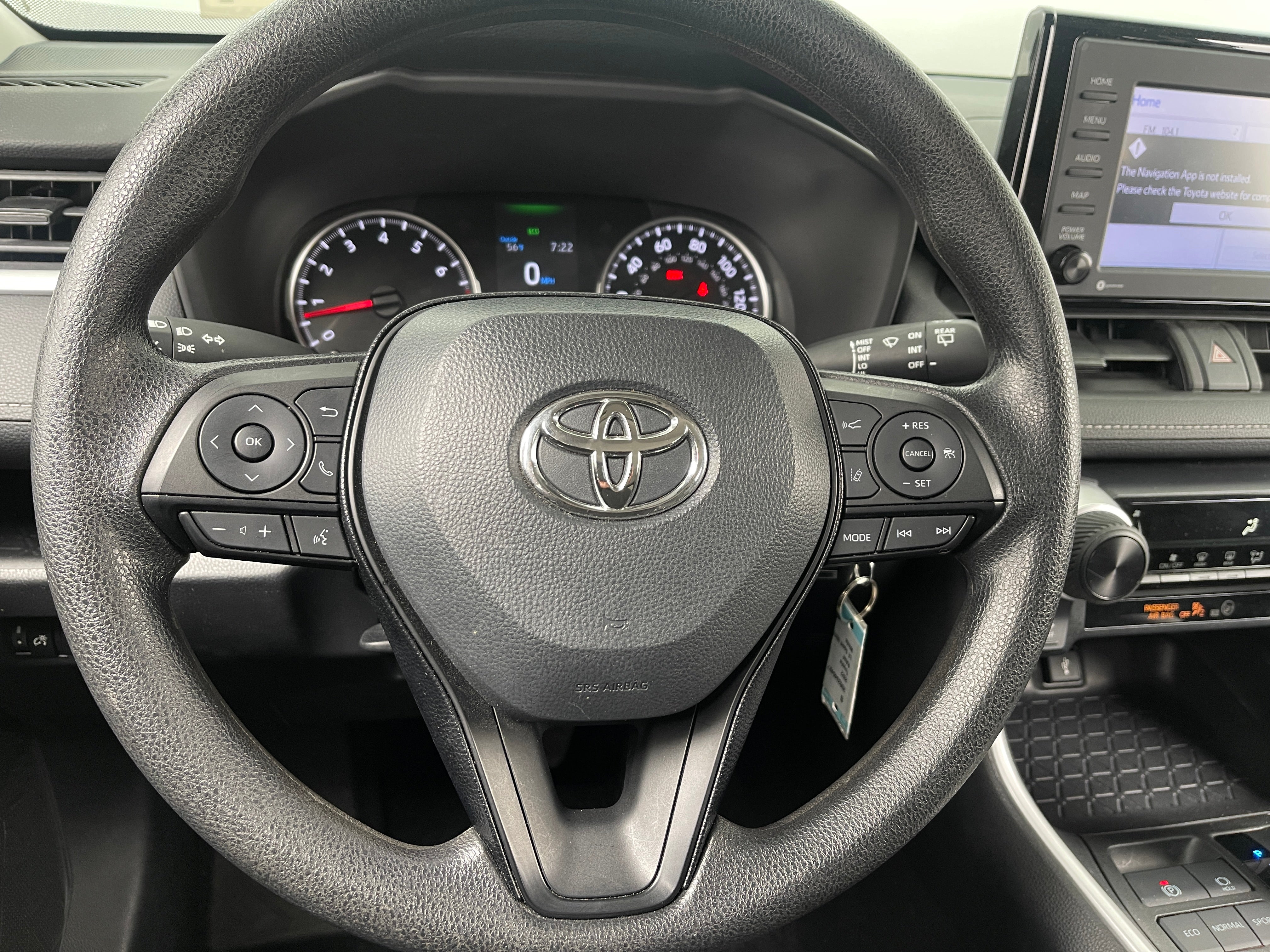 2022 Toyota RAV4 LE 5