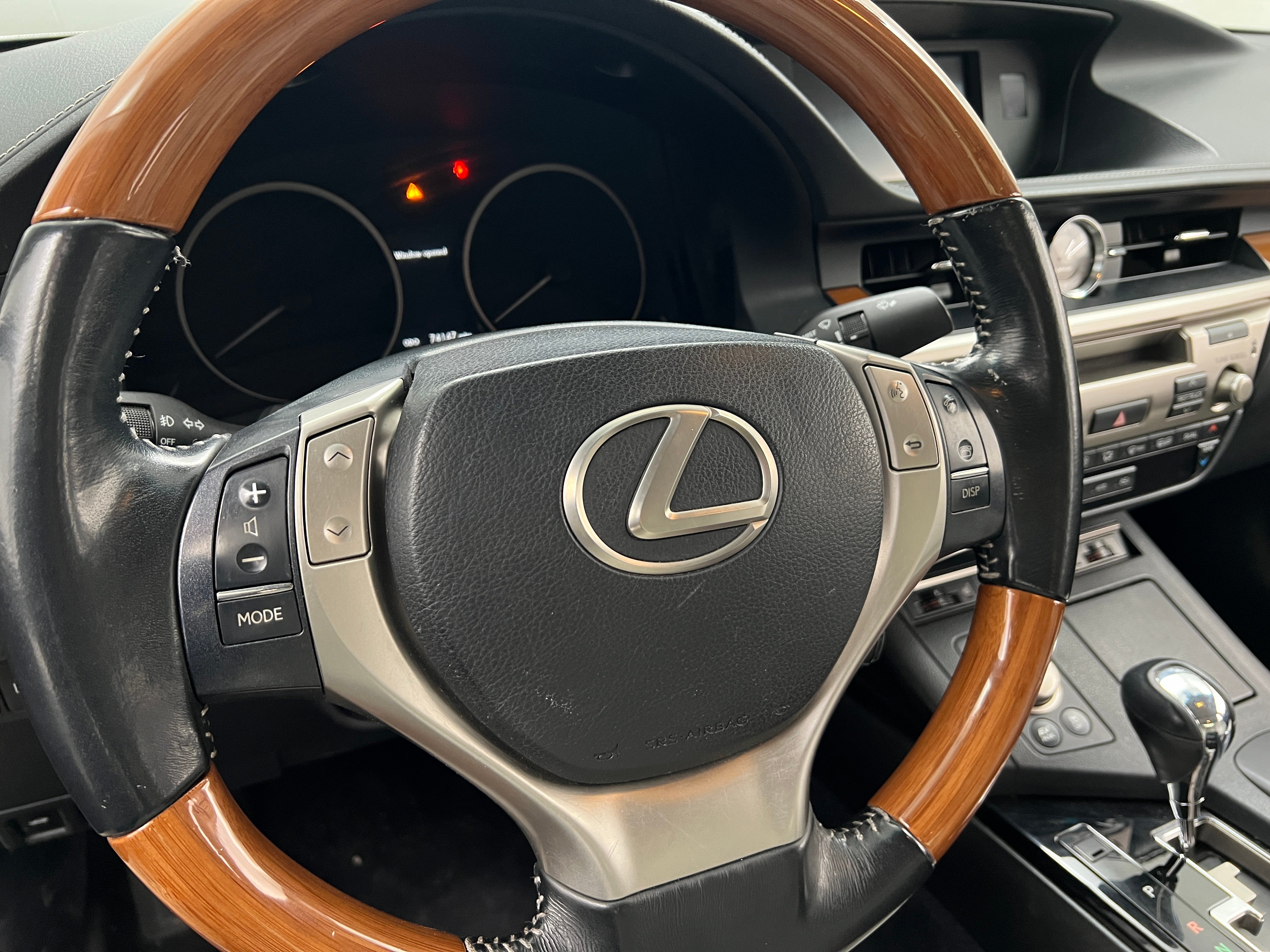 2013 Lexus ES Hybrid 300h 4