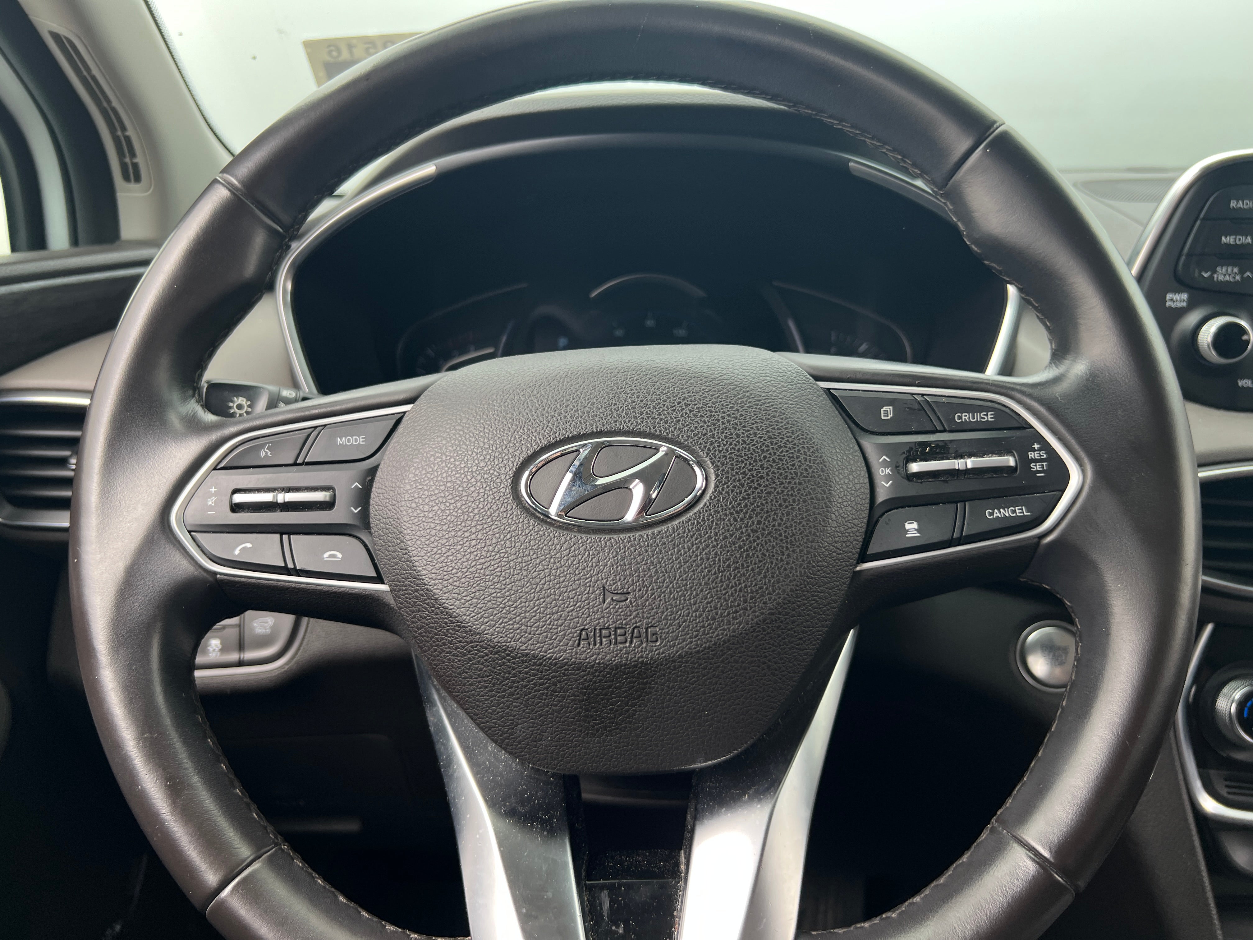 2020 Hyundai Santa Fe SEL 5