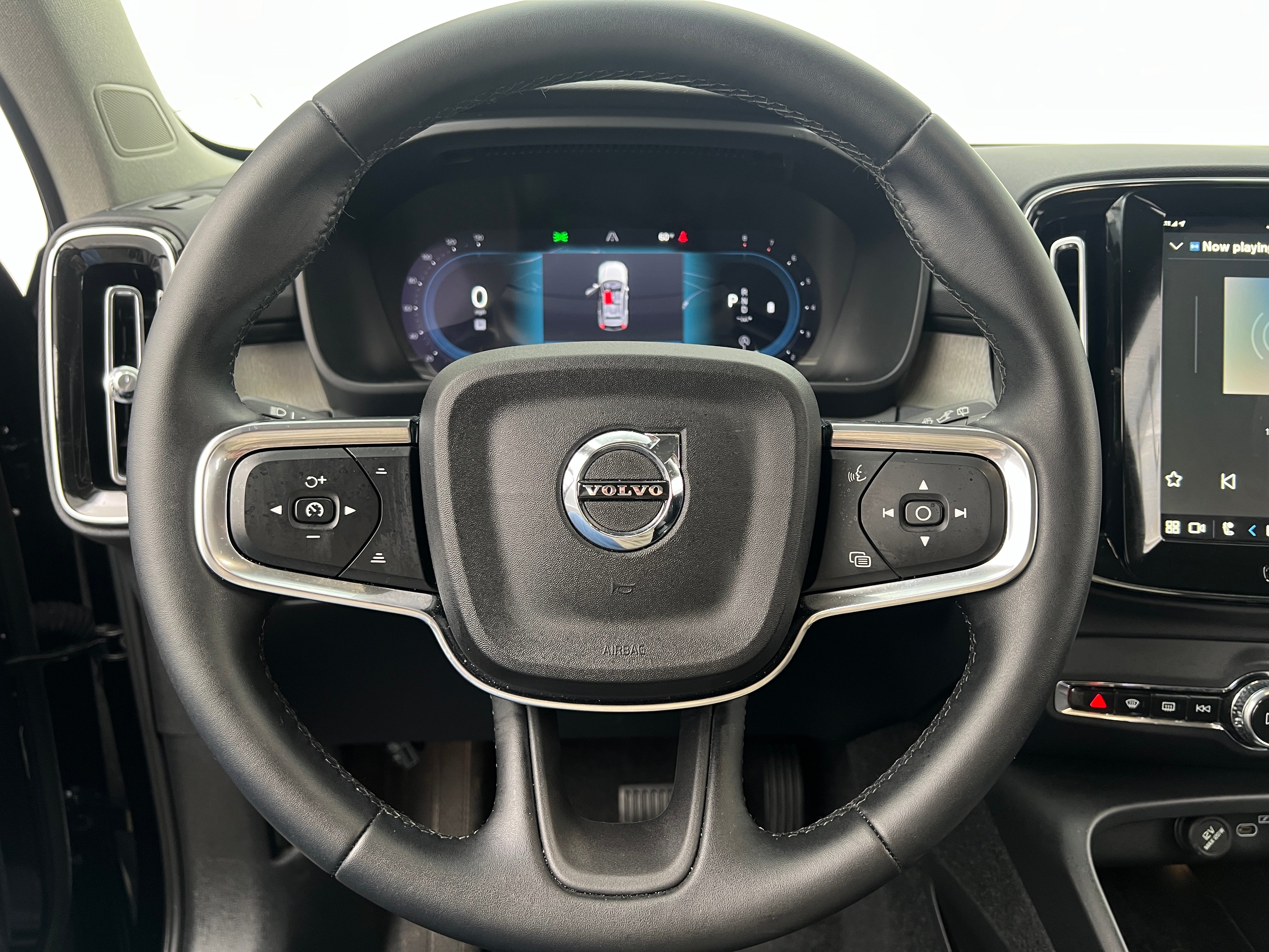 2024 Volvo XC40 B5 Plus 4