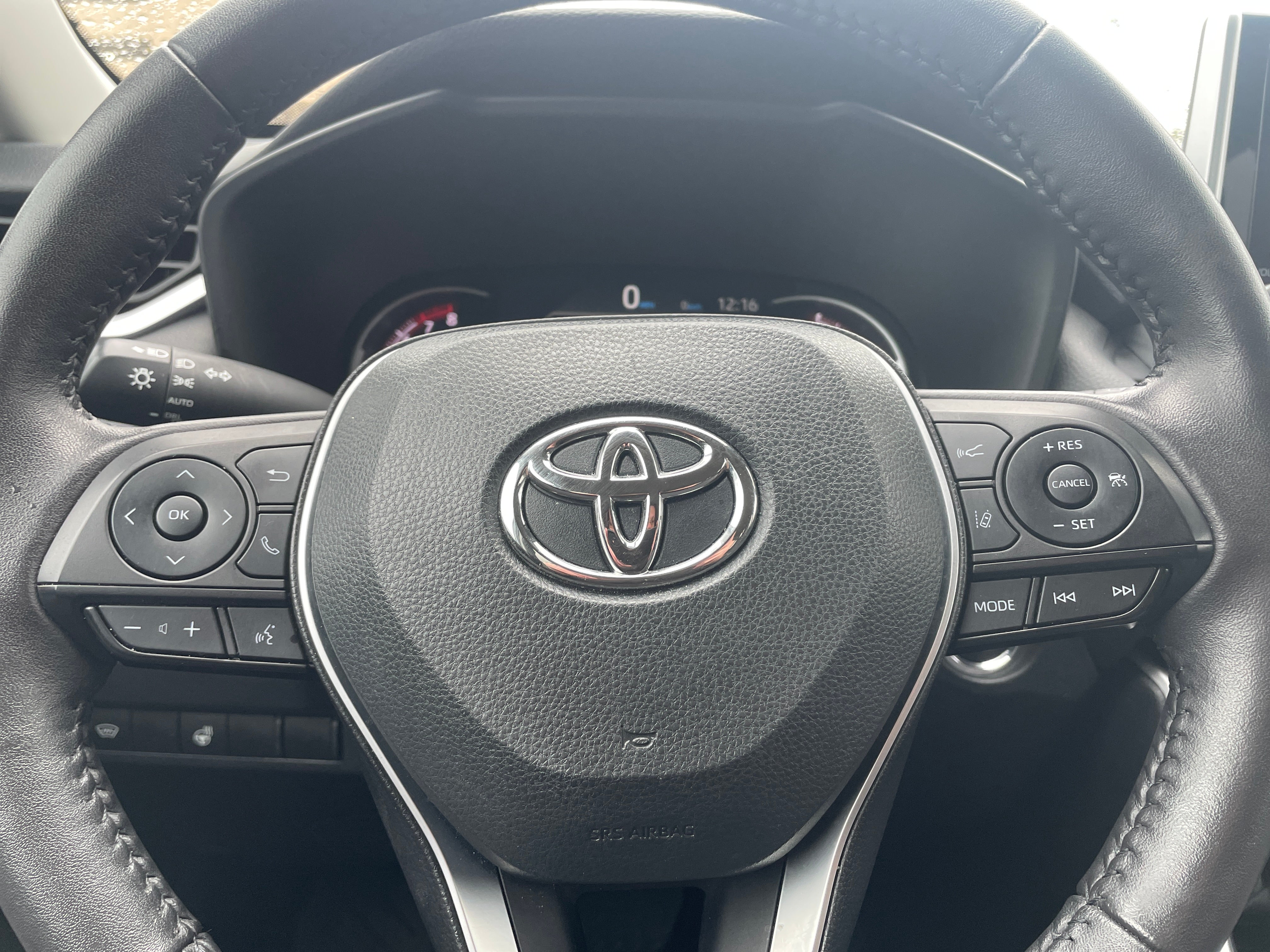 2023 Toyota RAV4 XLE 5