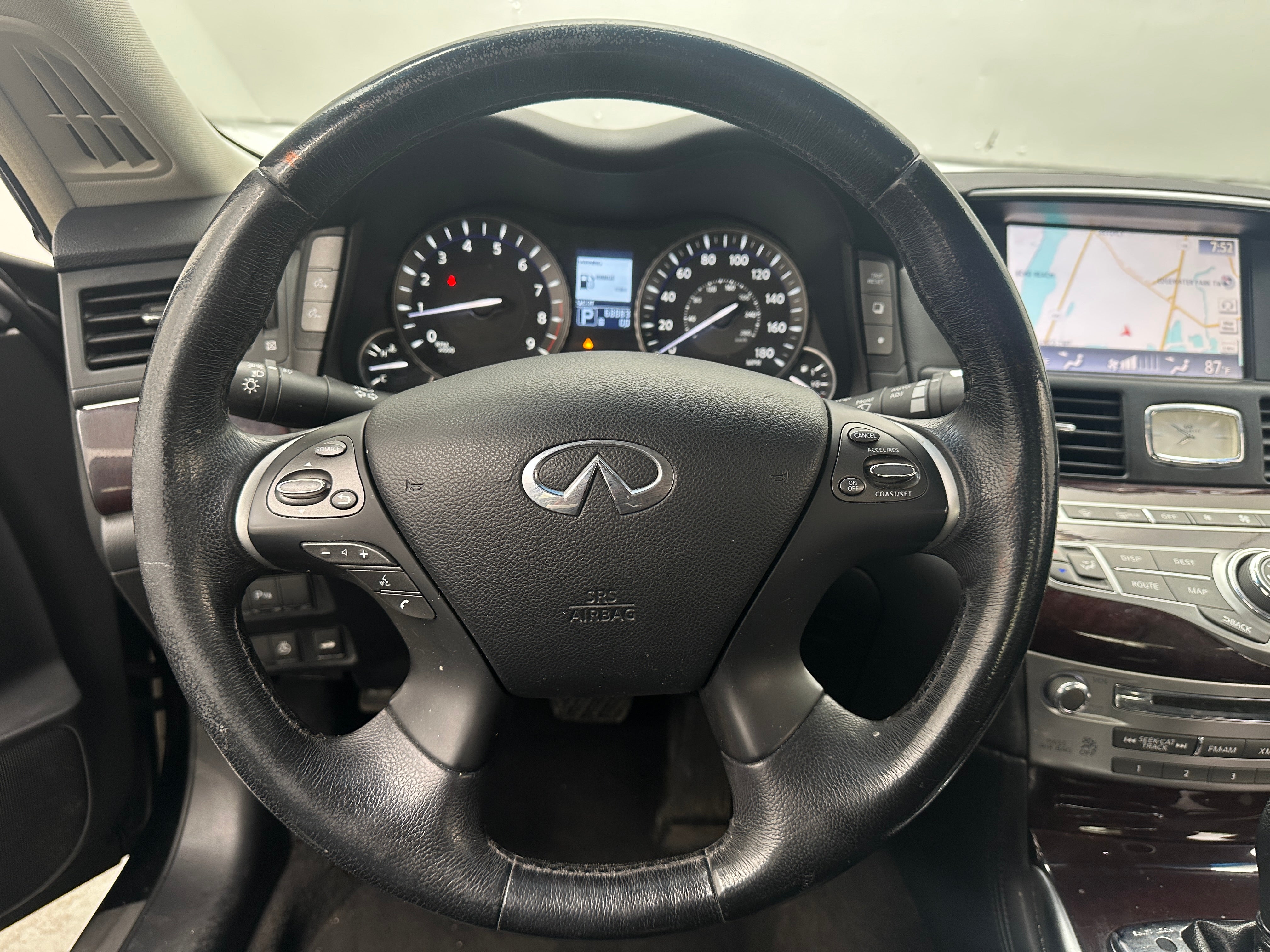 2013 INFINITI M37  4