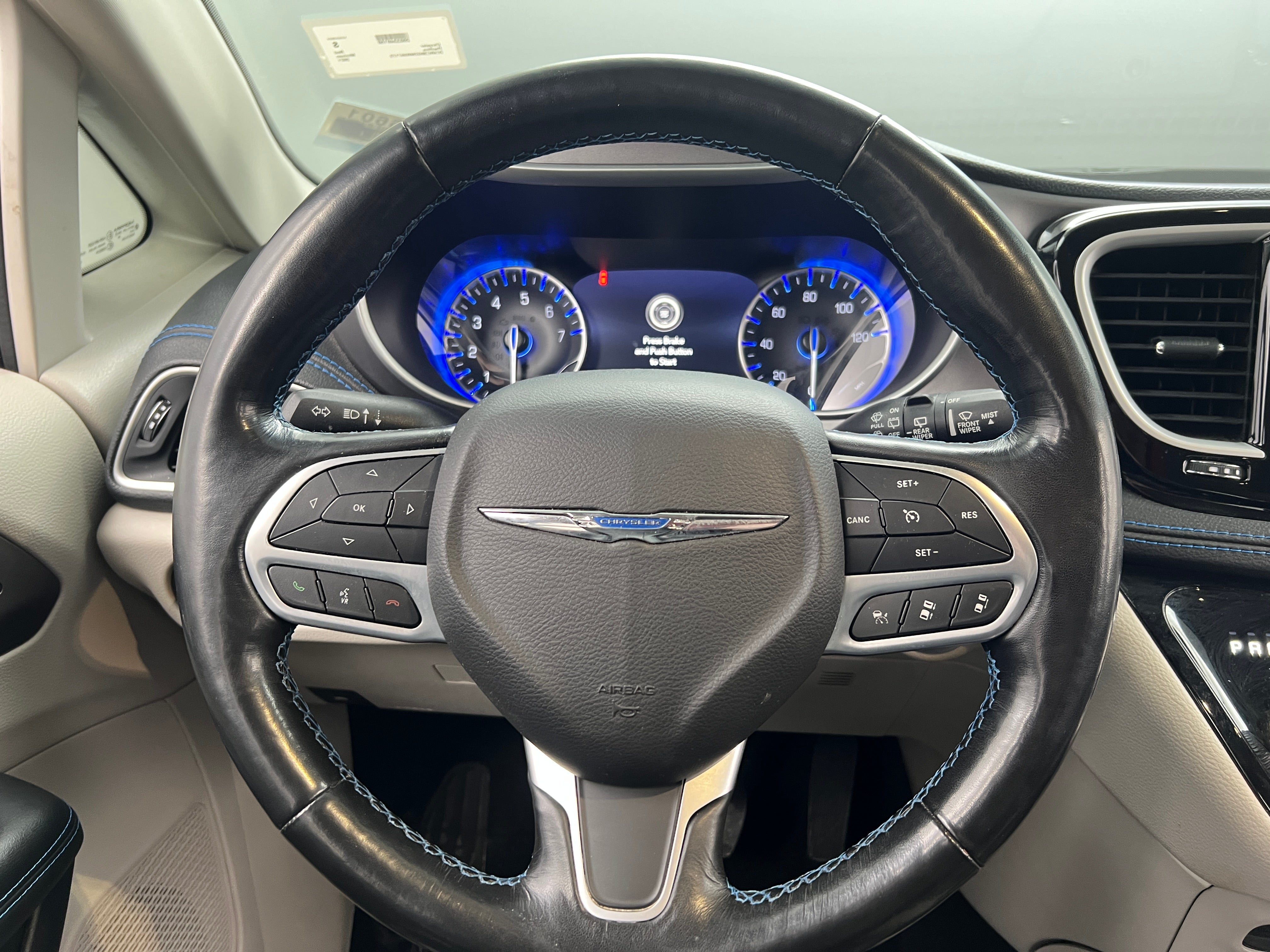 2021 Chrysler Pacifica Touring L 4