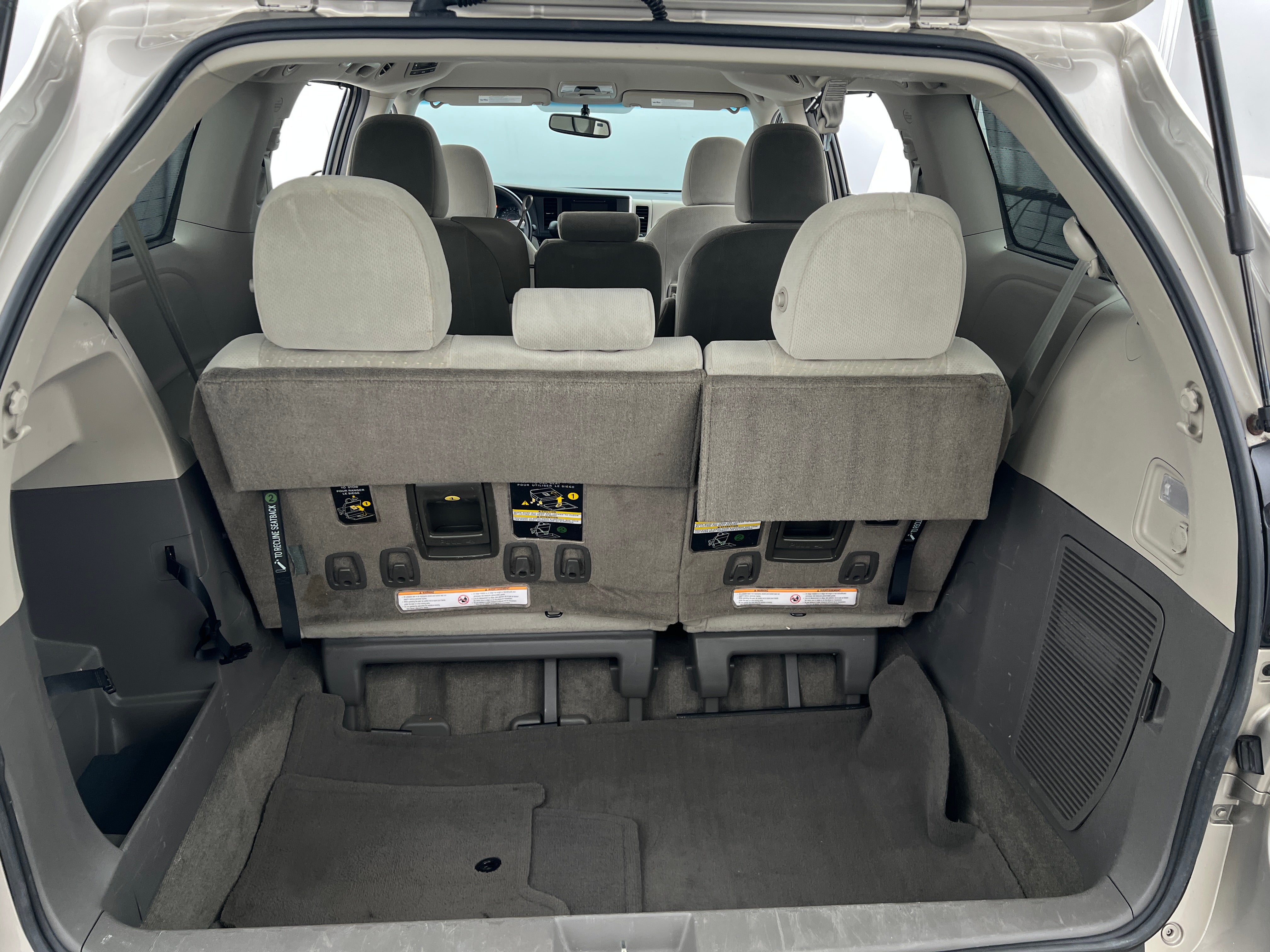 2015 Toyota Sienna LE 7