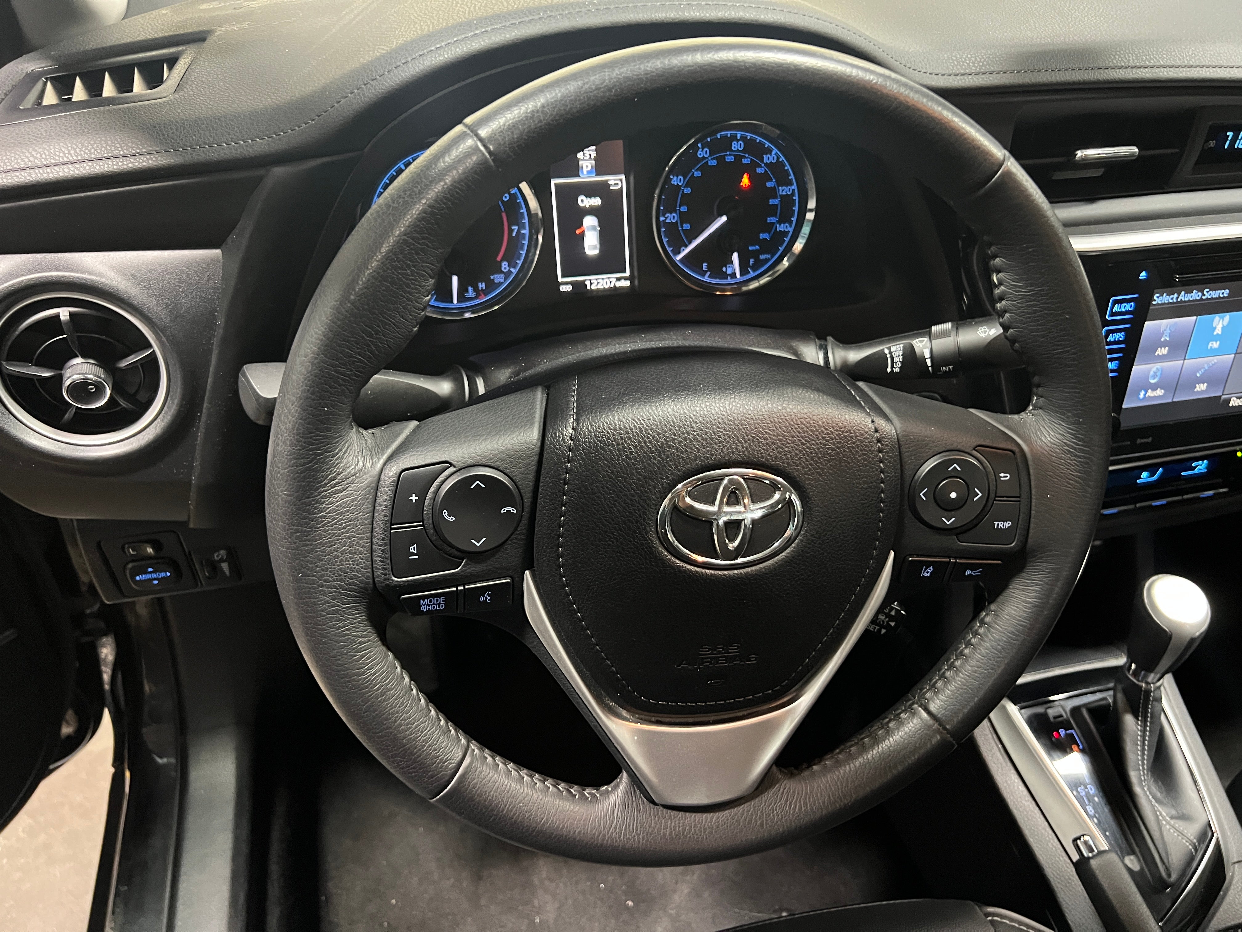 2018 Toyota Corolla XLE 5