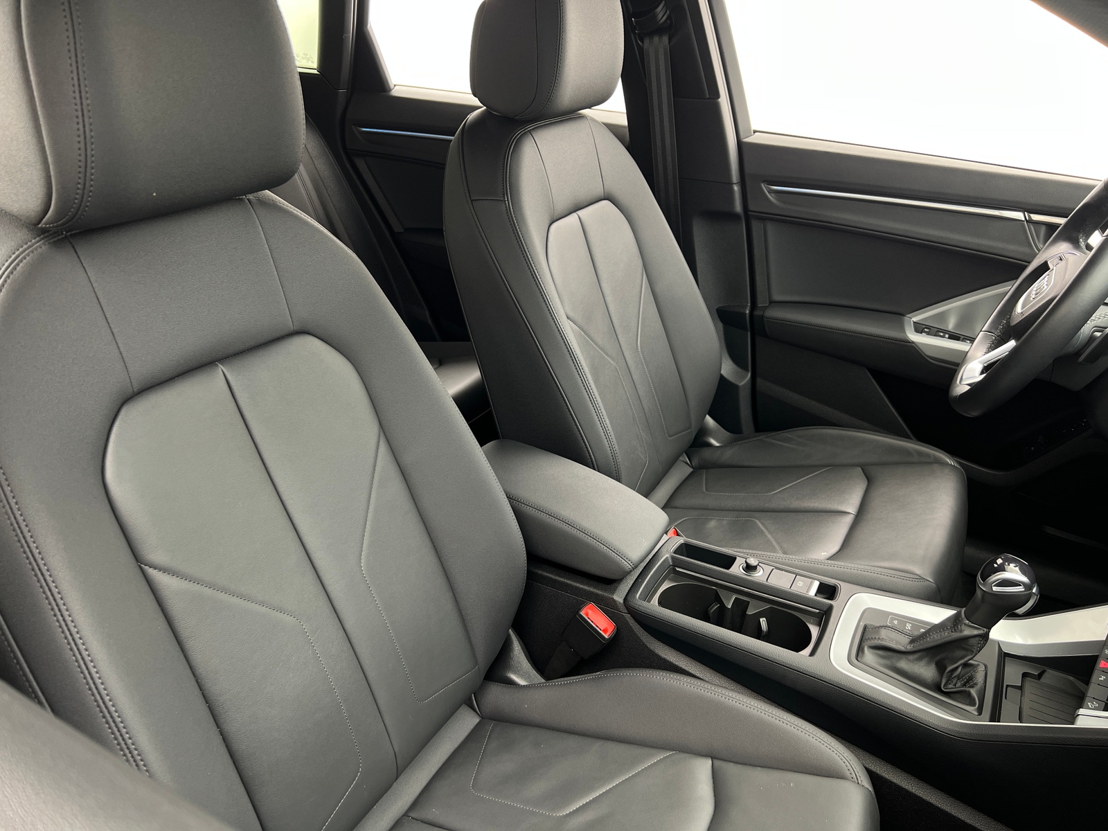 Thumbnail: 2023 Audi Q3 - 2