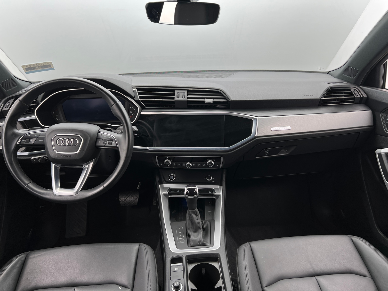 Thumbnail: 2023 Audi Q3 - 3