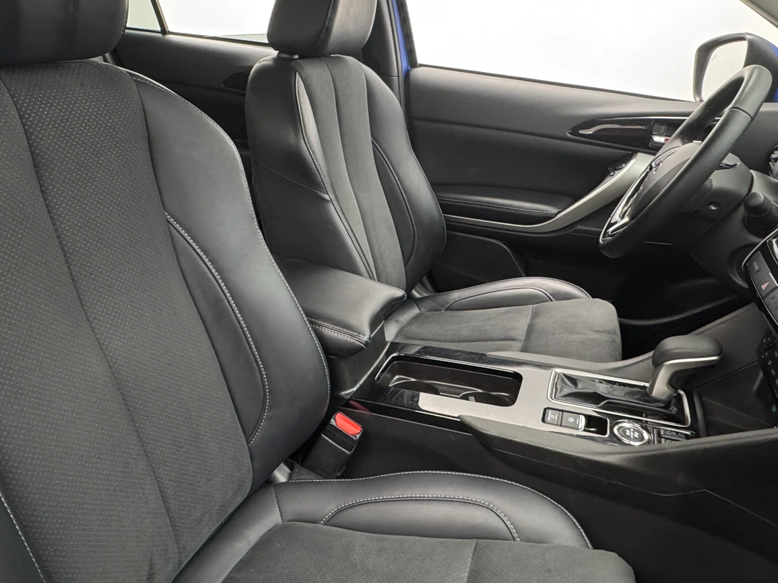 Thumbnail: 2024 Mitsubishi Eclipse Cross - 2