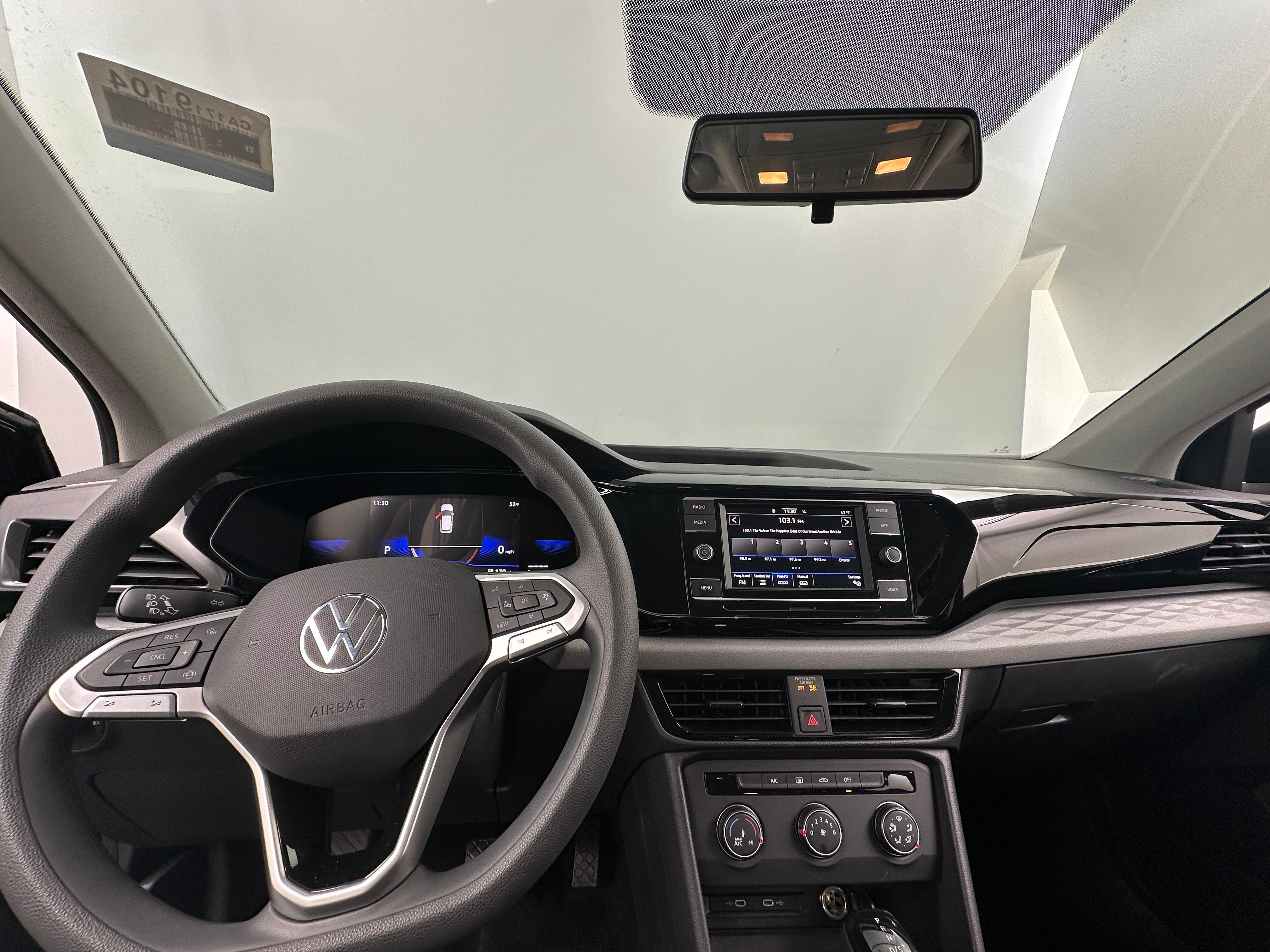 2022 Volkswagen Taos S 3