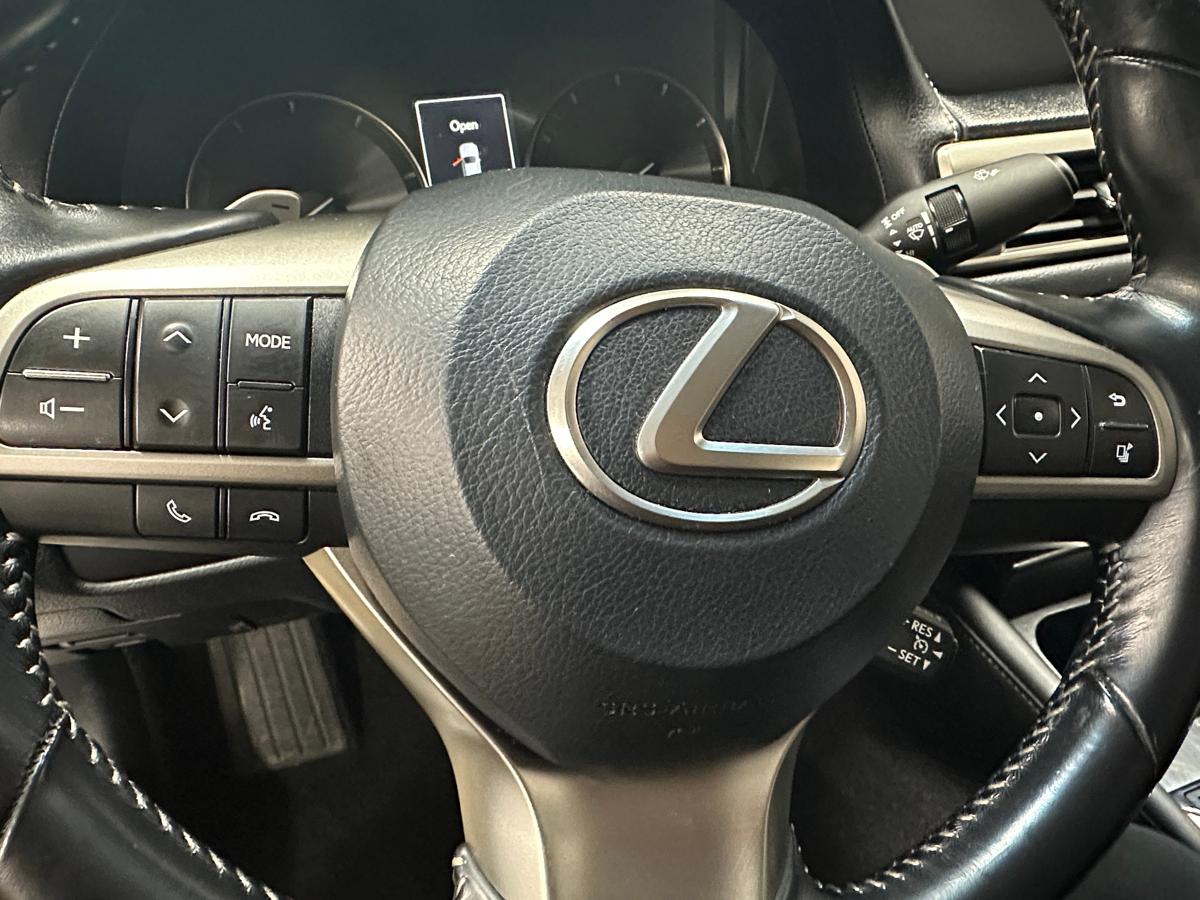 2016 Lexus GS 200t 5