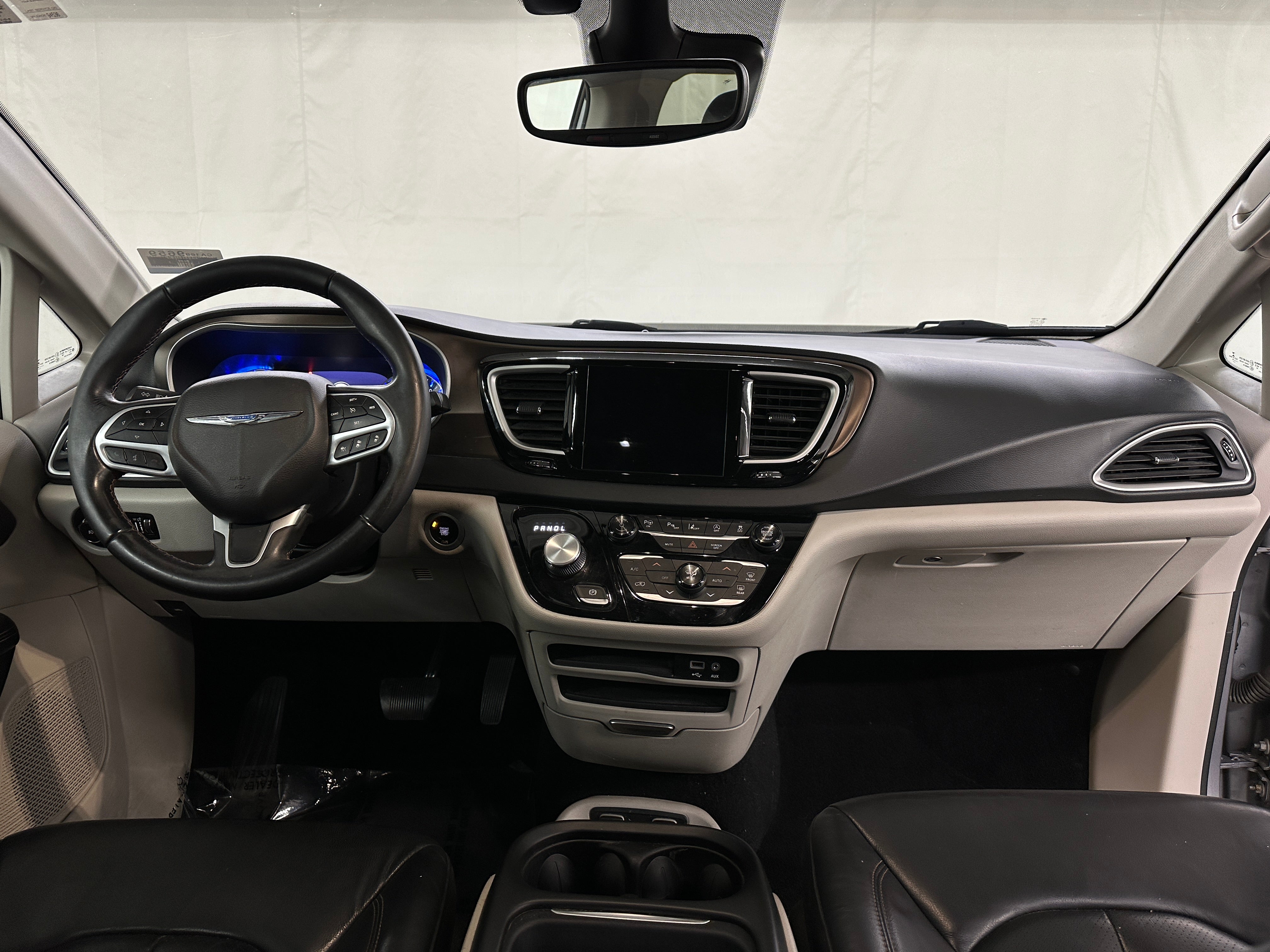 2018 Chrysler Pacifica Touring L 2