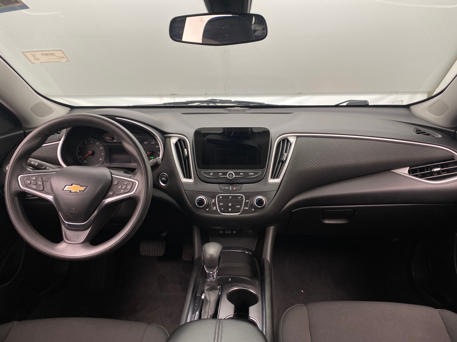 Thumbnail: 2022 Chevrolet Malibu - 3