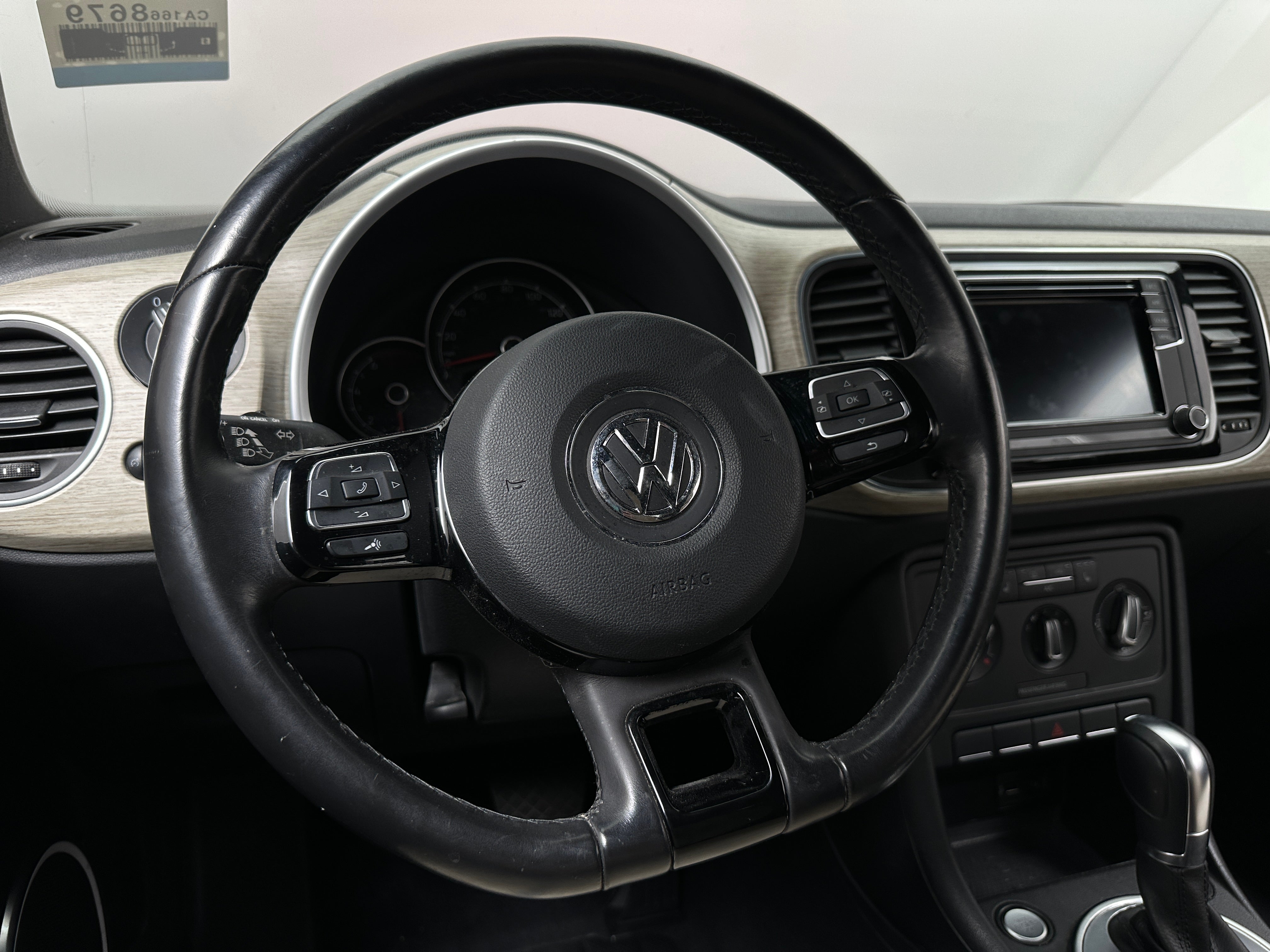 2018 Volkswagen Beetle Coast 5