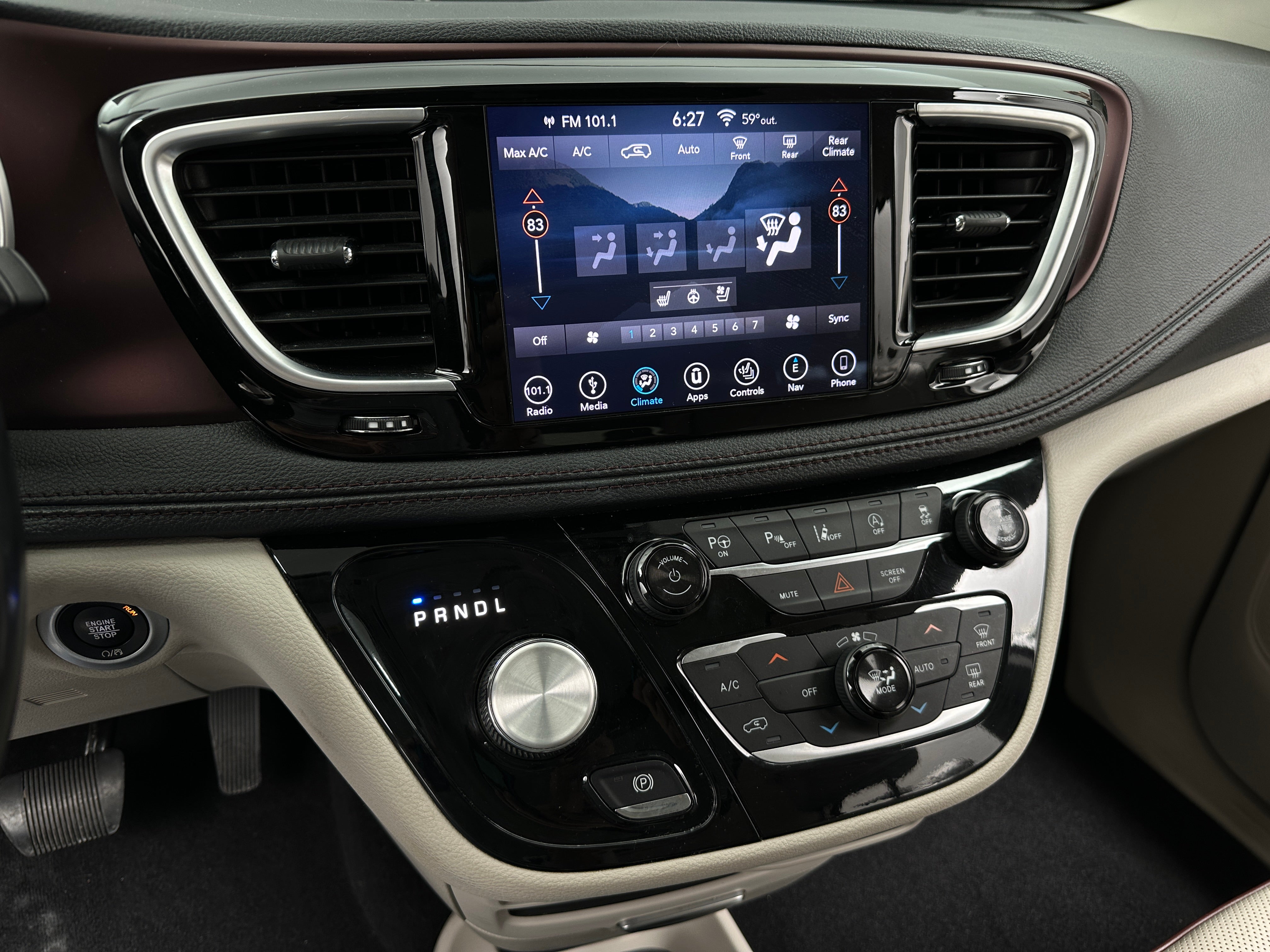 2019 Chrysler Pacifica Limited 3