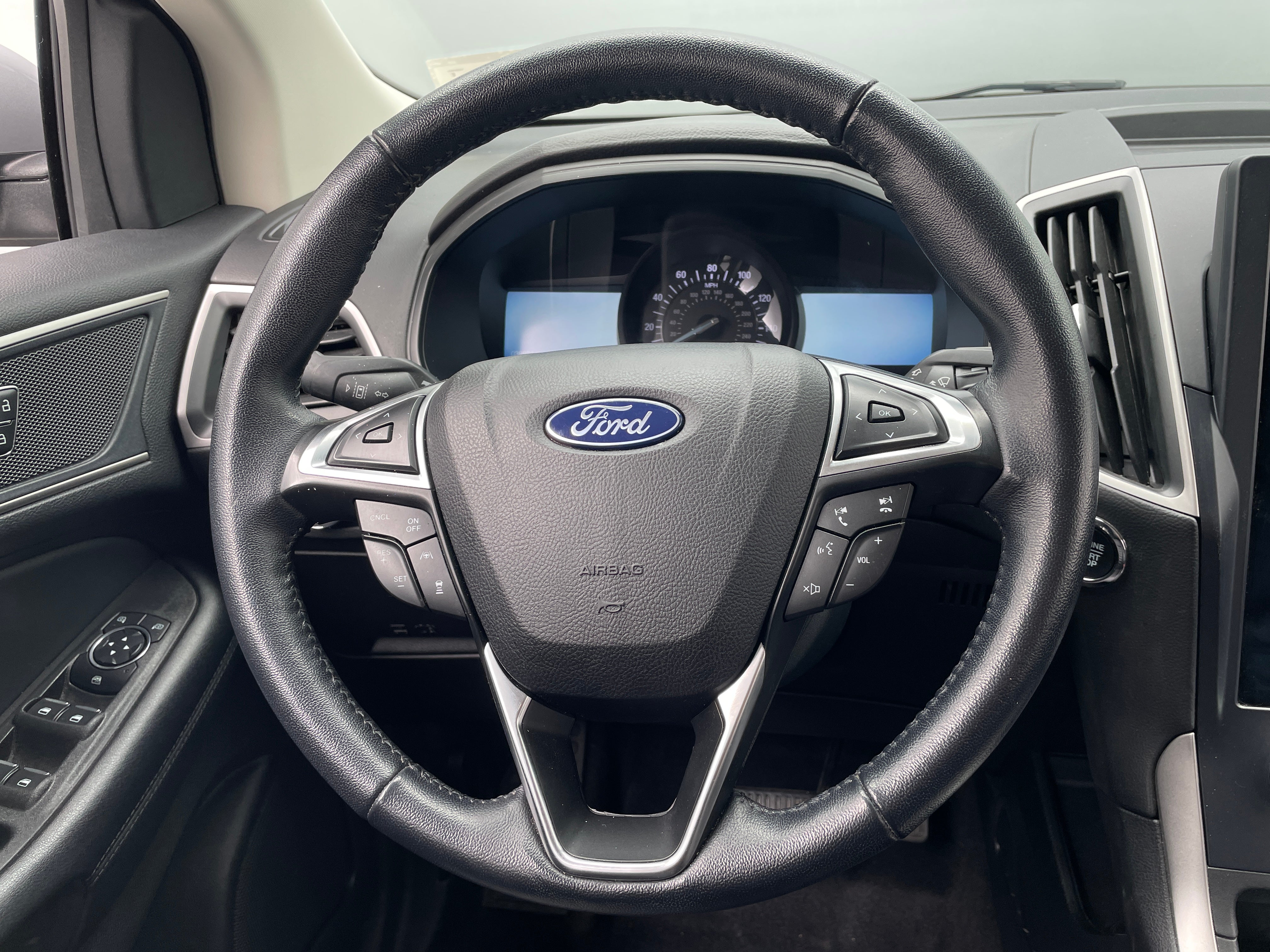 2022 Ford Edge SEL 5