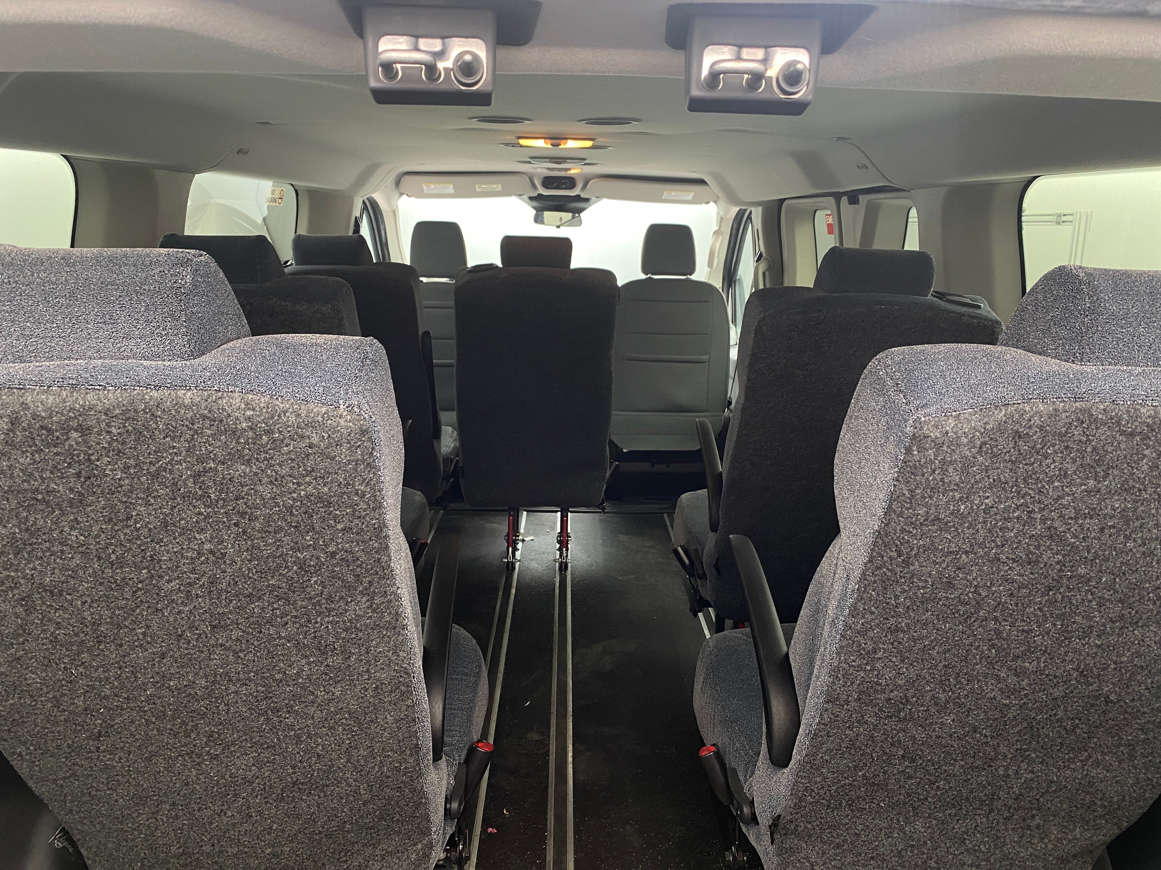 2019 Ford Transit Series 150 XLT 7