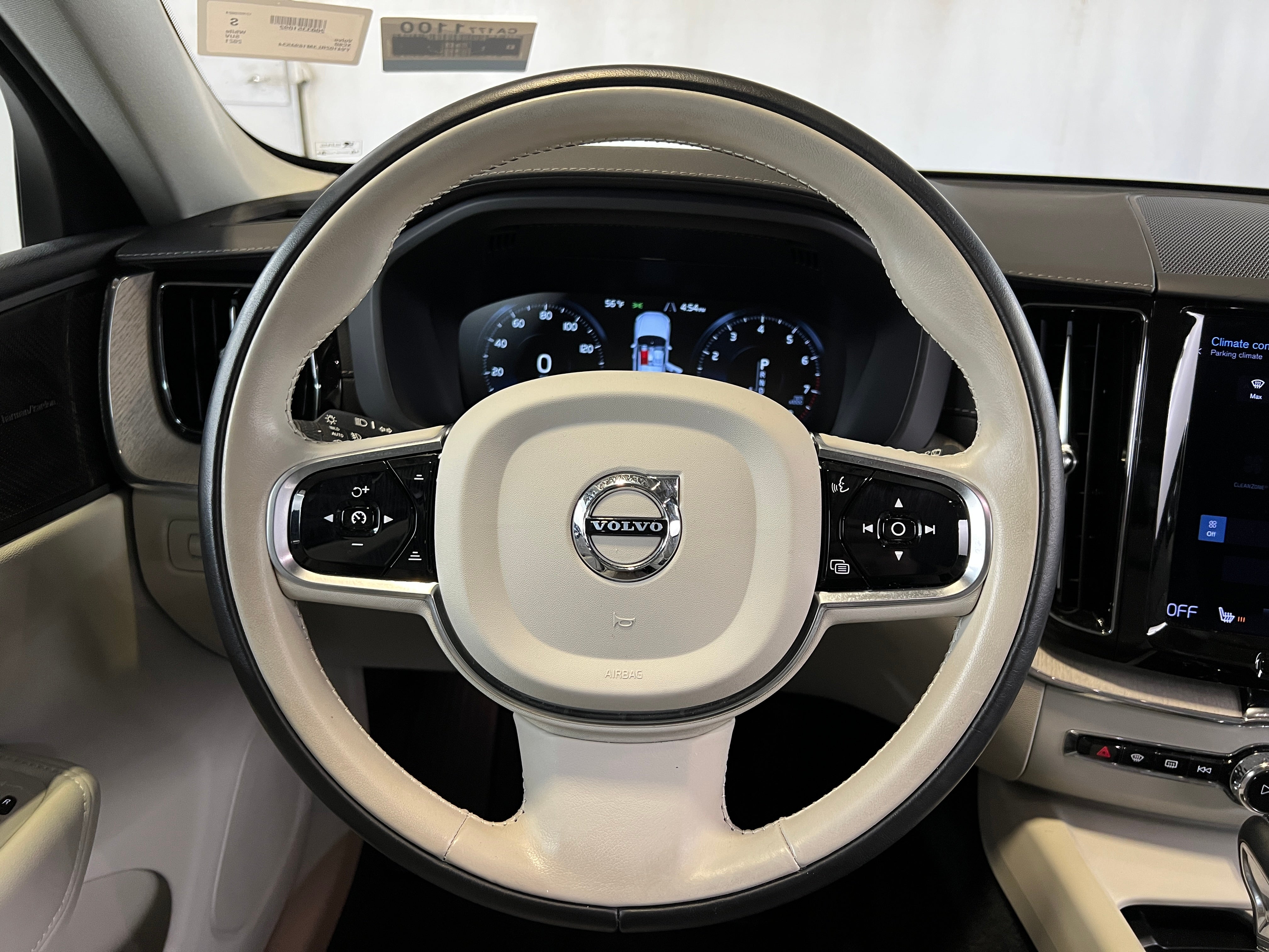 2021 Volvo XC60 T5 Inscription 4