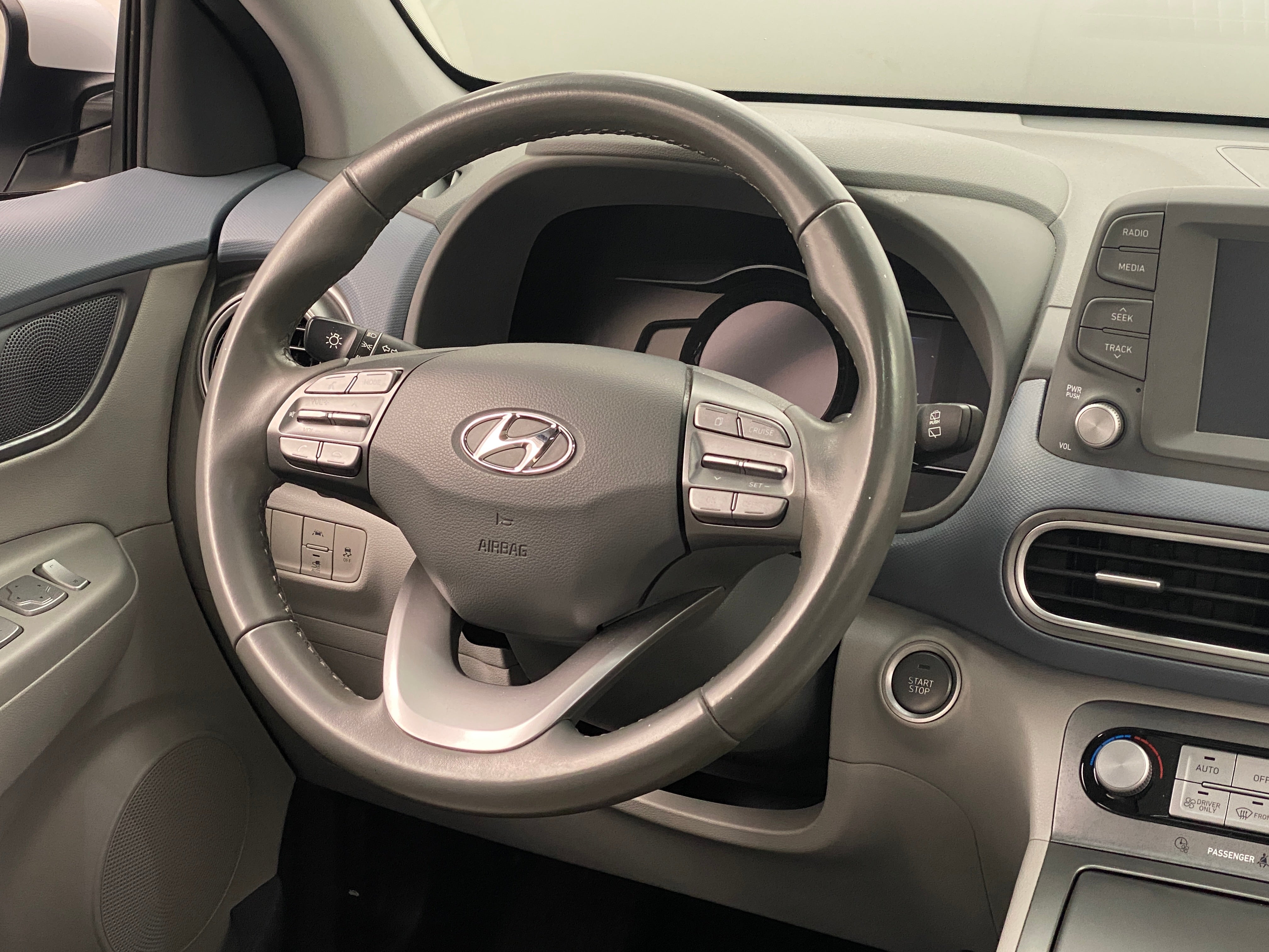 2020 Hyundai Kona Limited 4