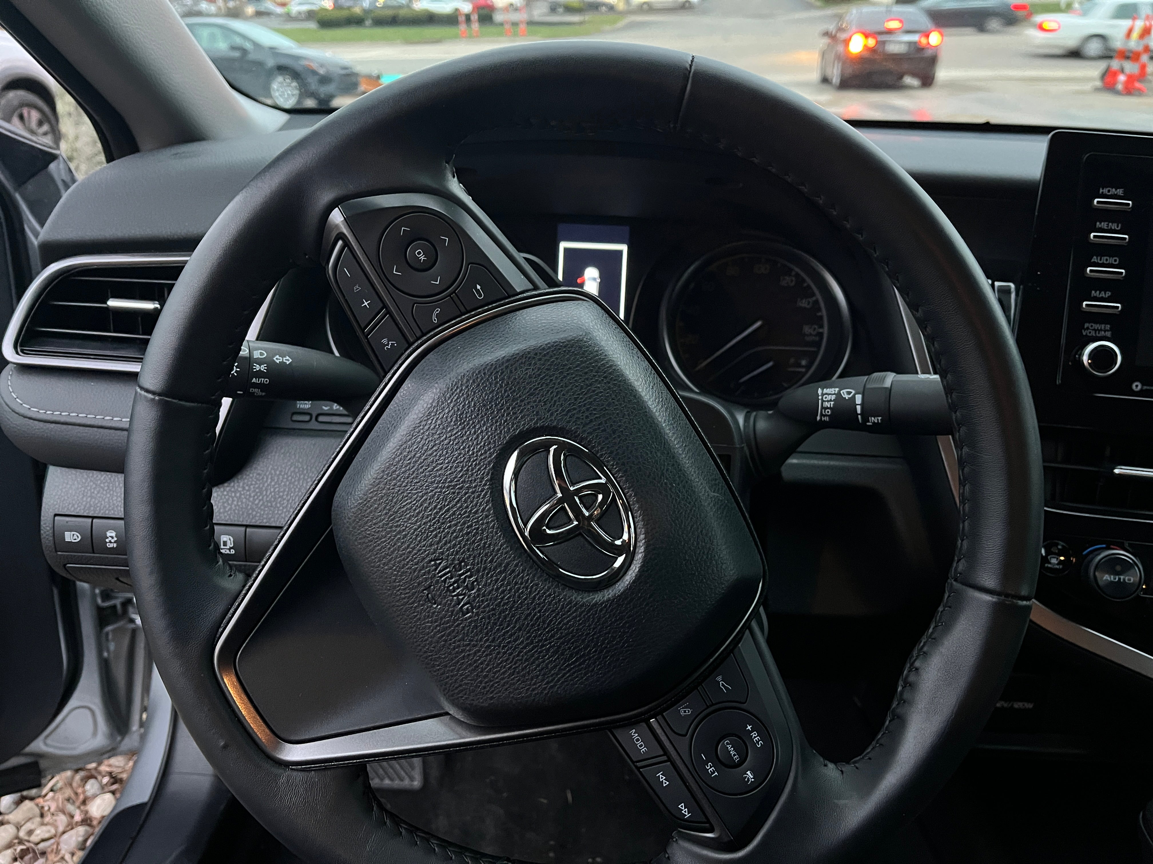 2024 Toyota Camry SE 5