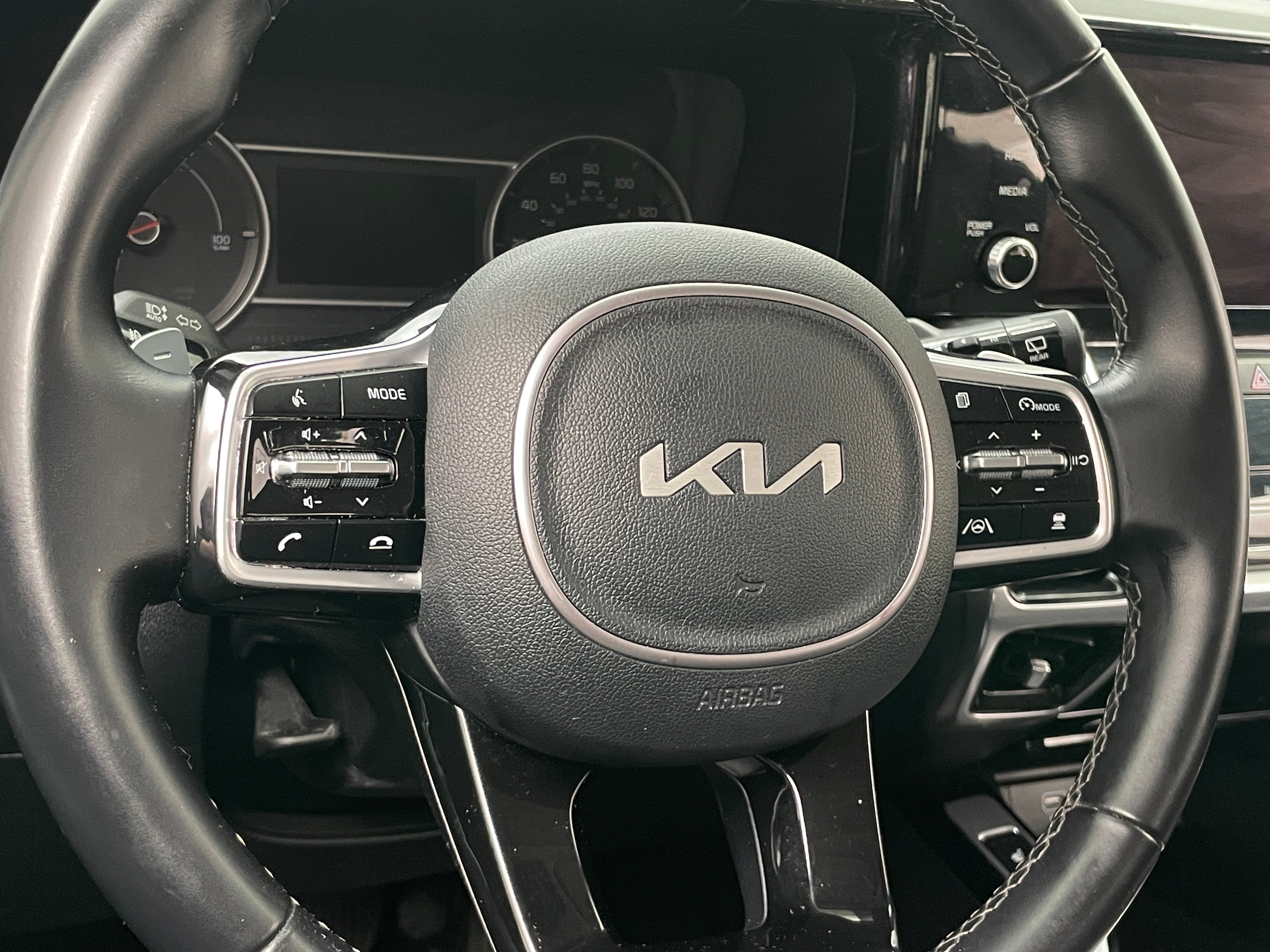2022 Kia Sorento SX 4