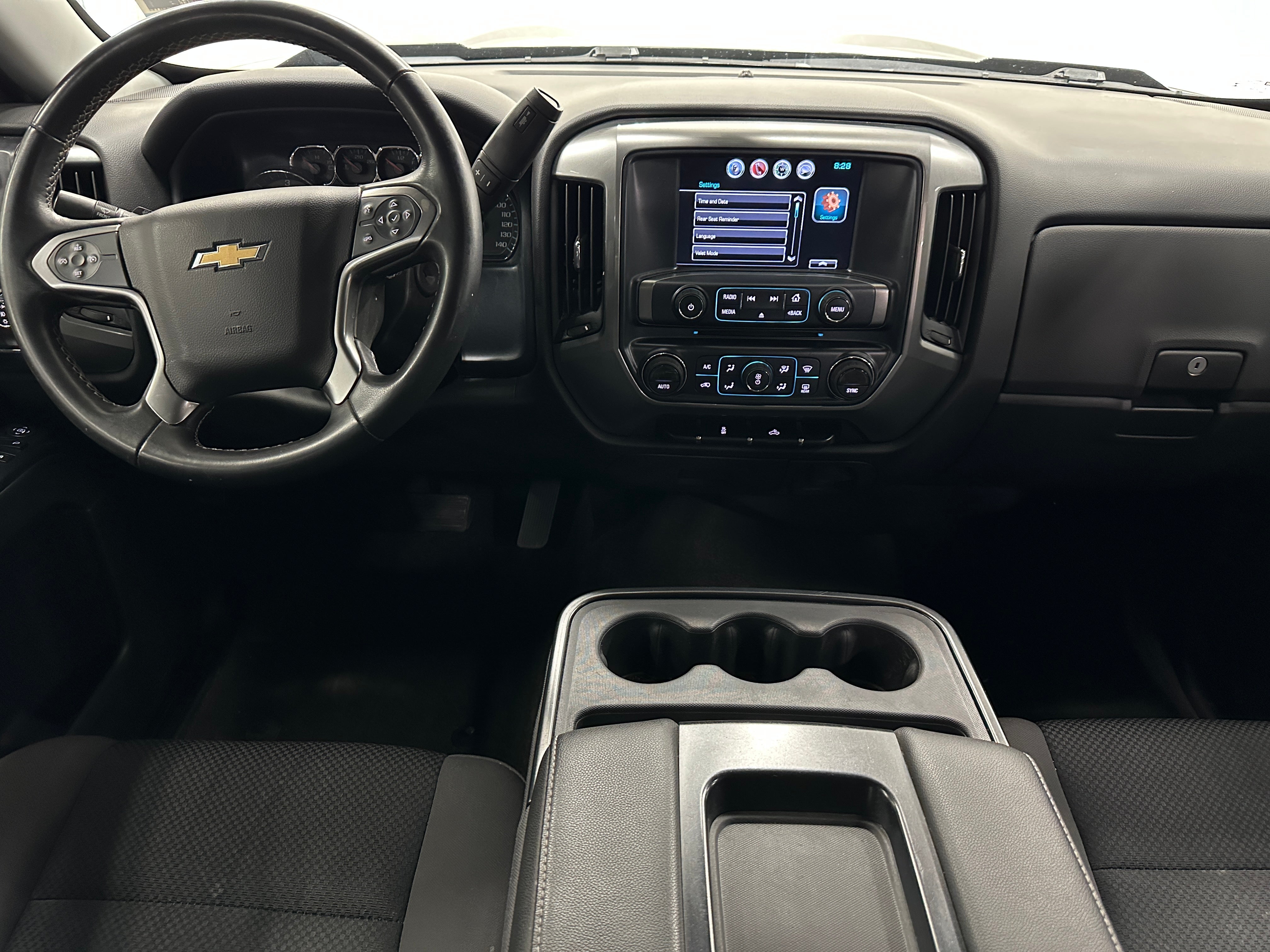 2017 Chevrolet Silverado 1500 LT 3