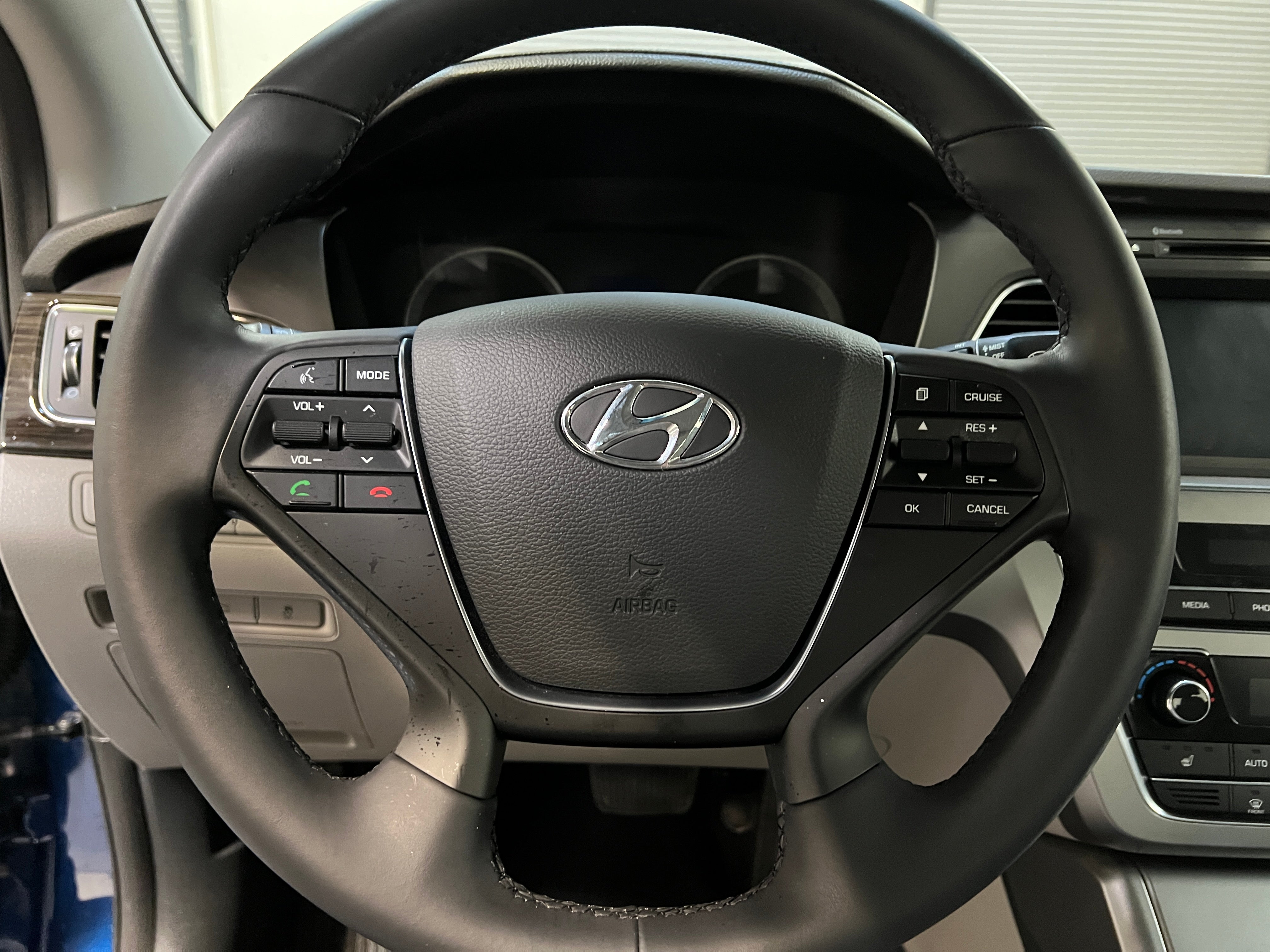 2016 Hyundai Sonata Limited 4