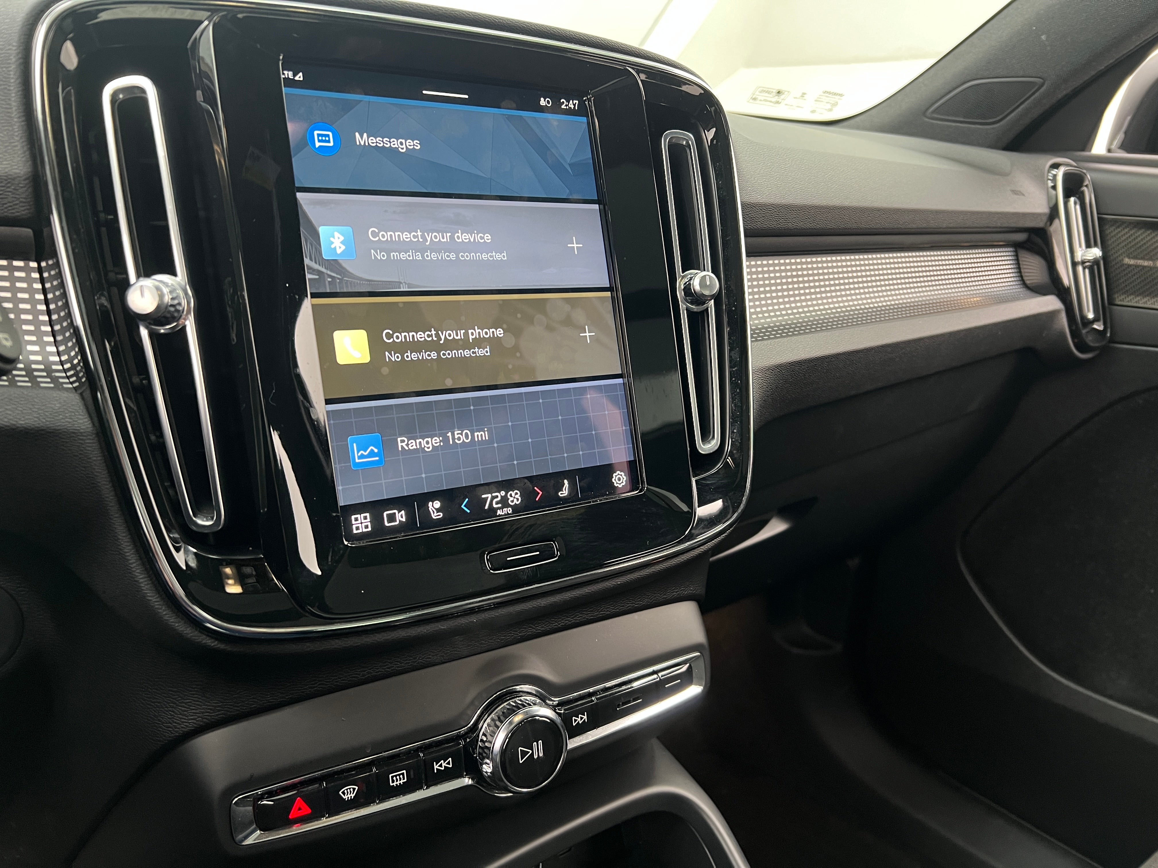 2021 Volvo XC40 Recharge Core 4