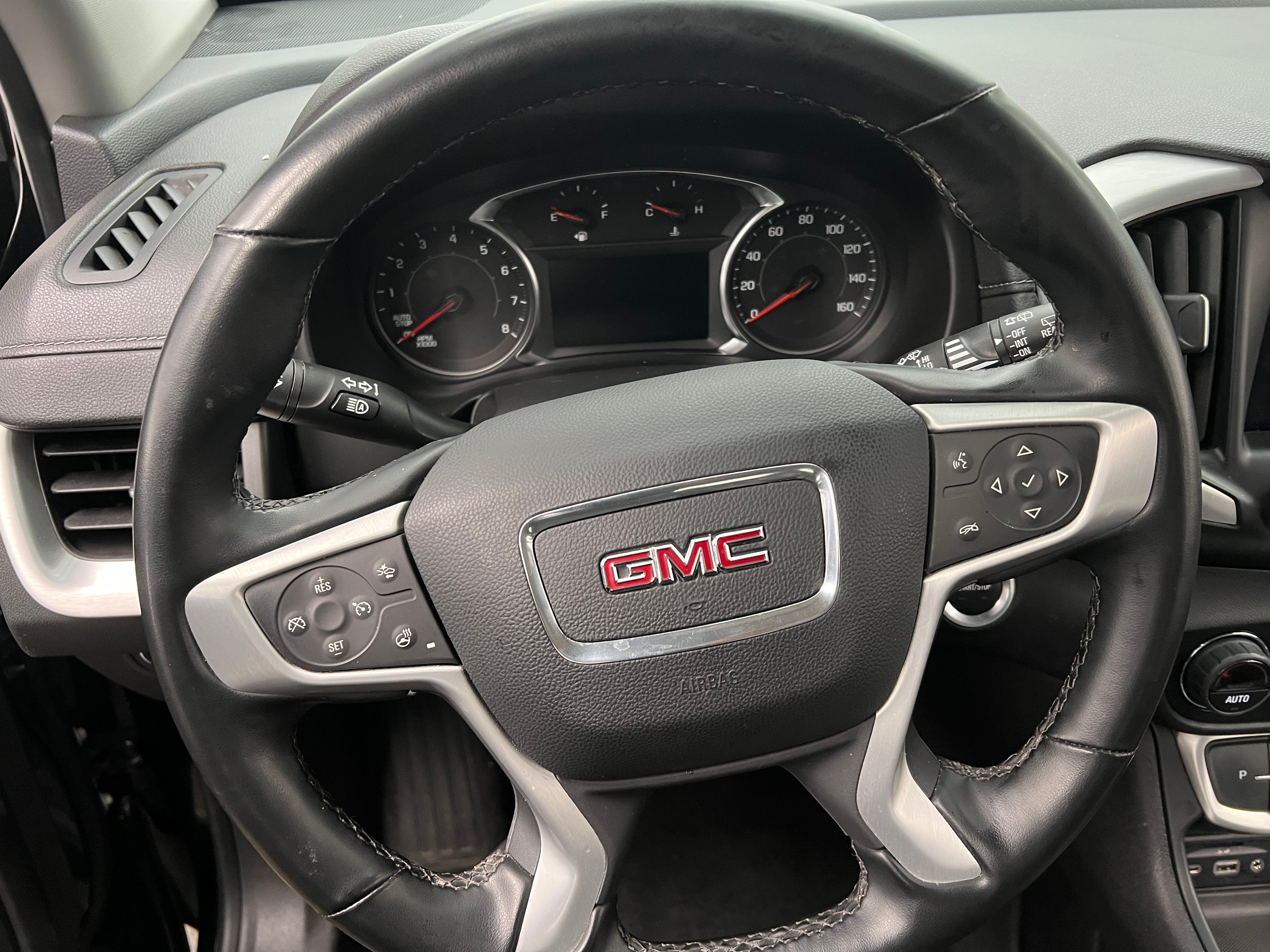 2023 GMC Terrain SLT 4