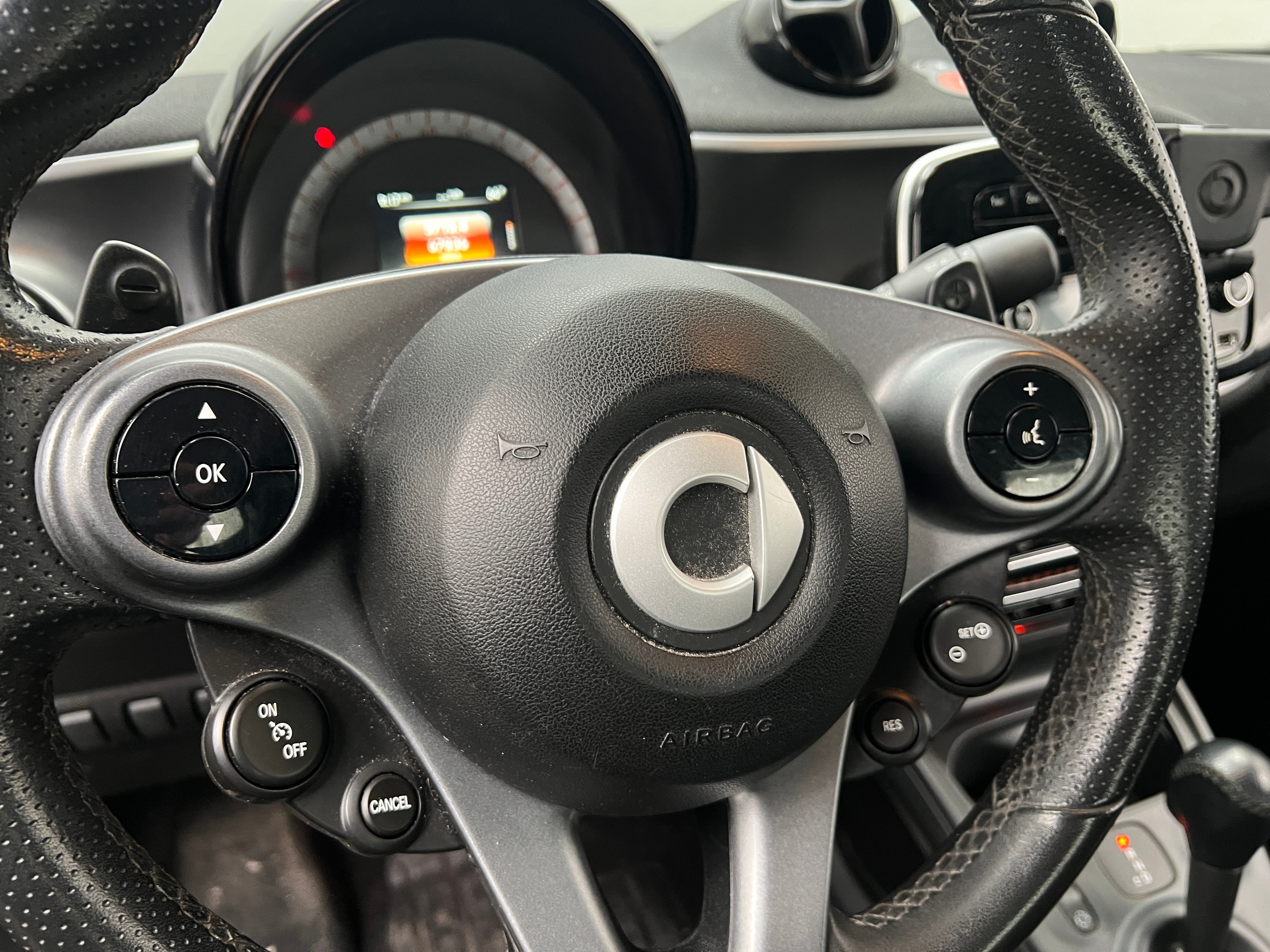 2017 smart fortwo Passion 4