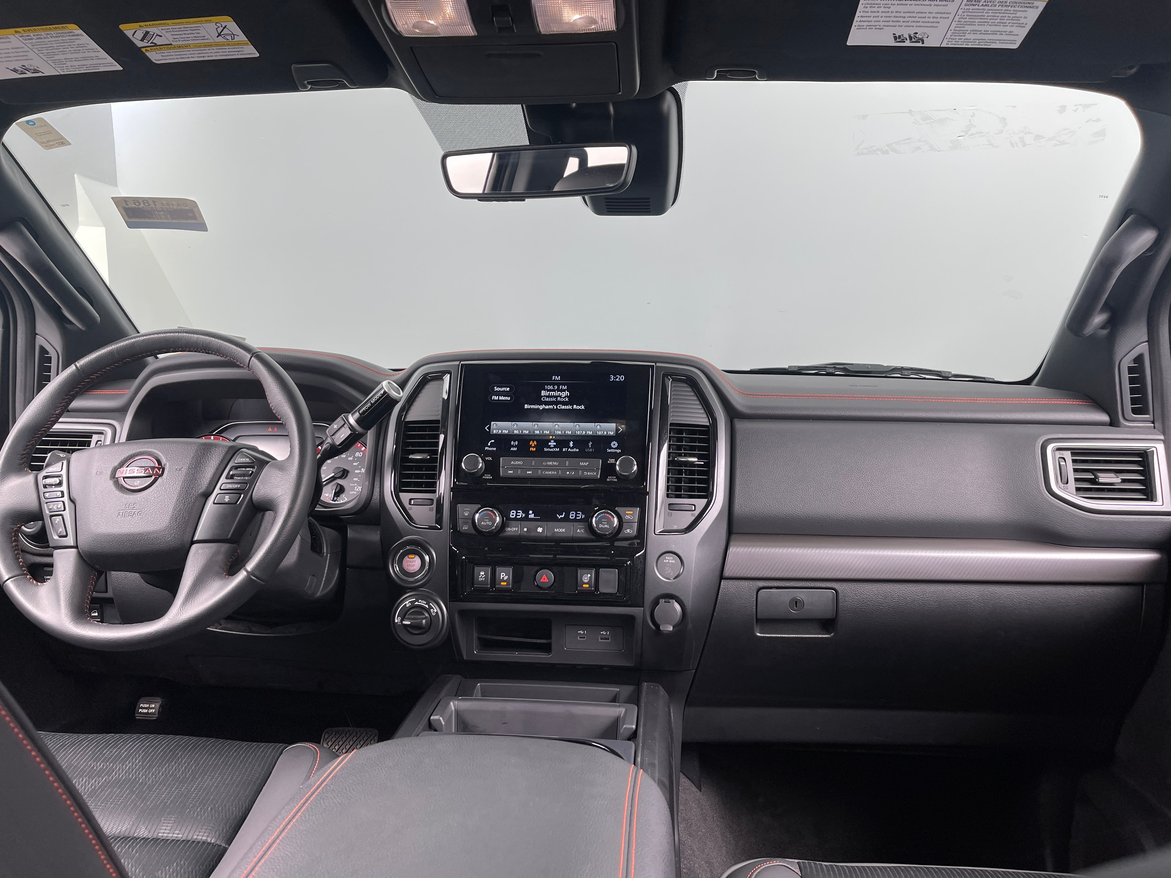 2024 Nissan Titan PRO-4X 3