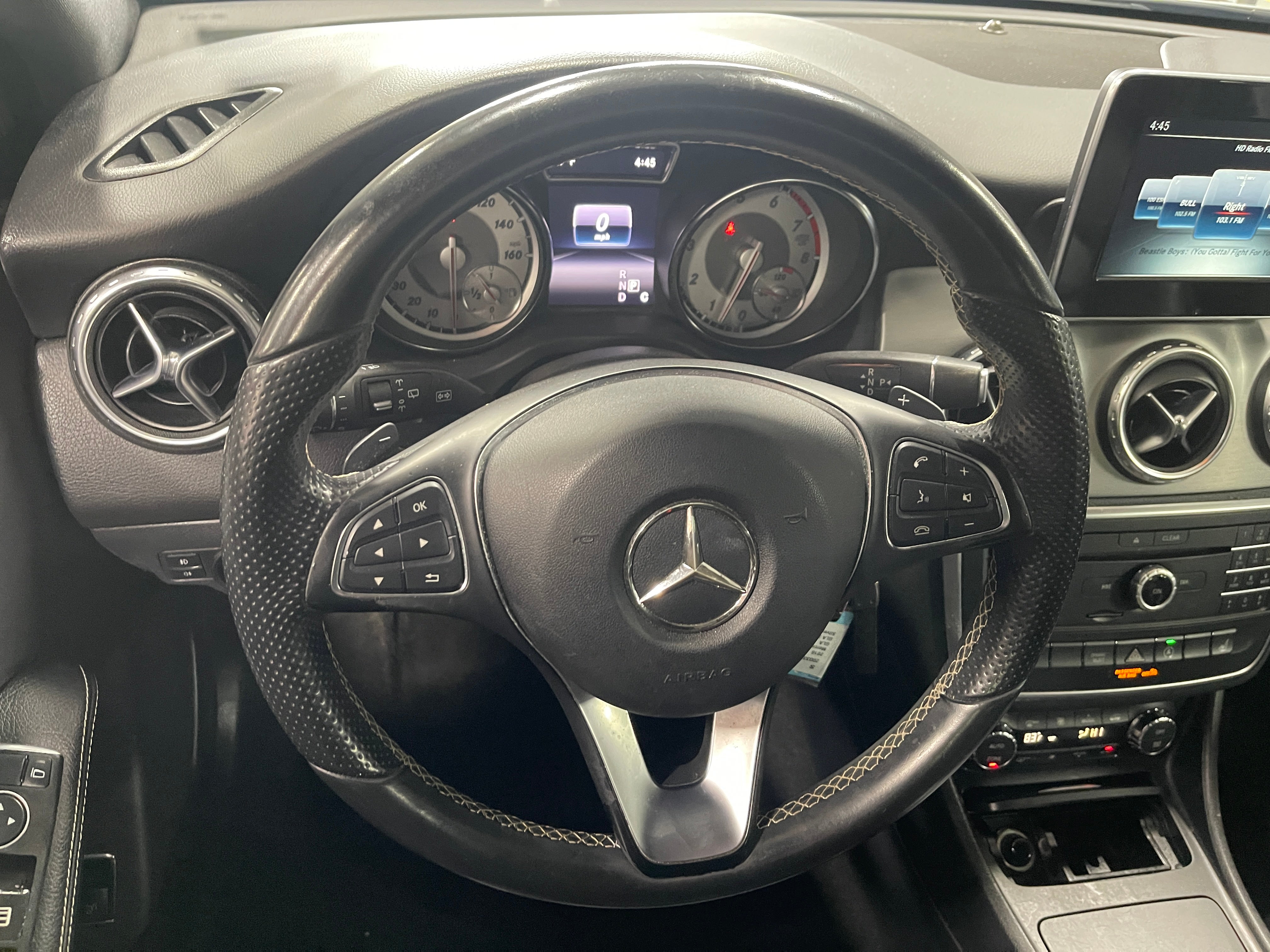 2016 Mercedes-Benz GLA 250 5